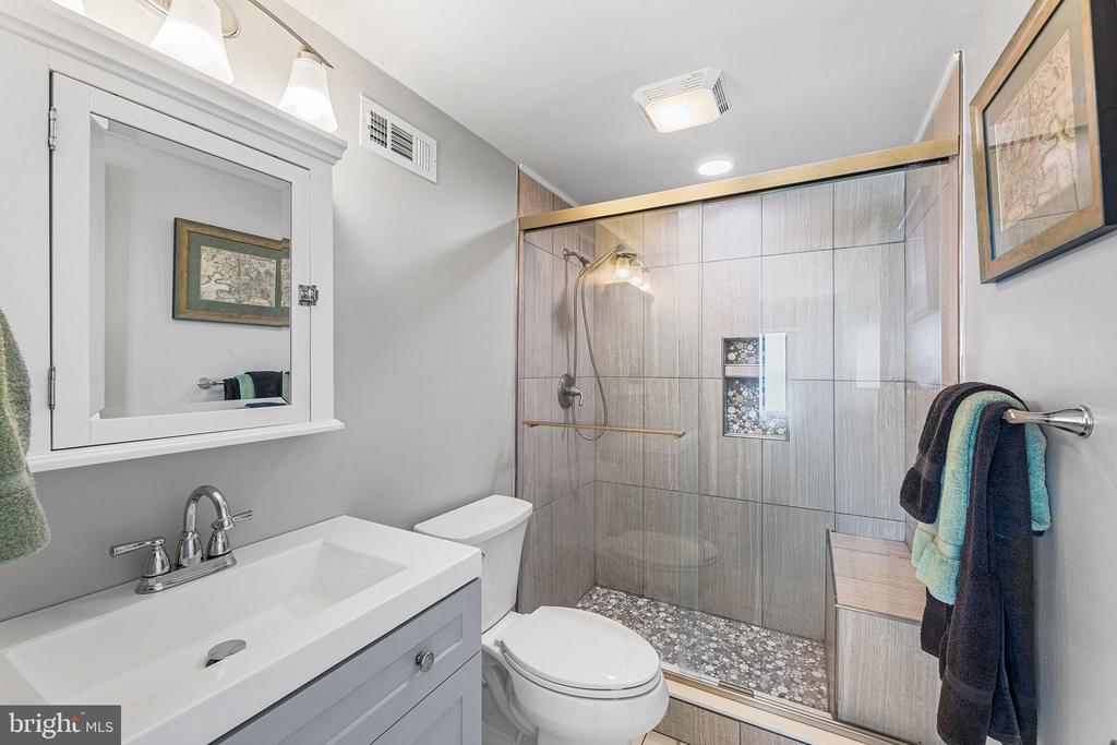 5301 ATLANTIC AVENUE 3M