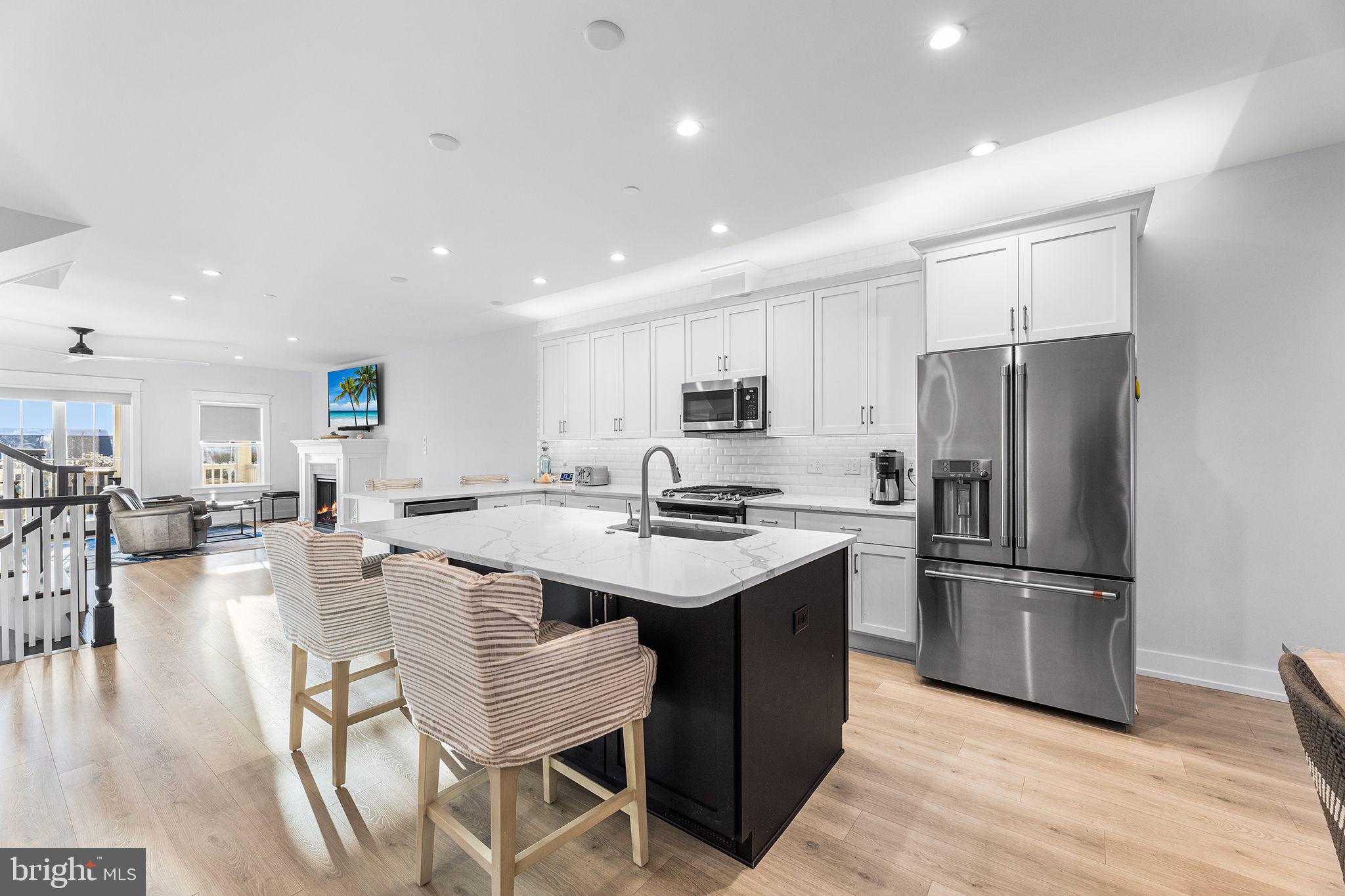 3 SUNSET ISLAND DRIVE D