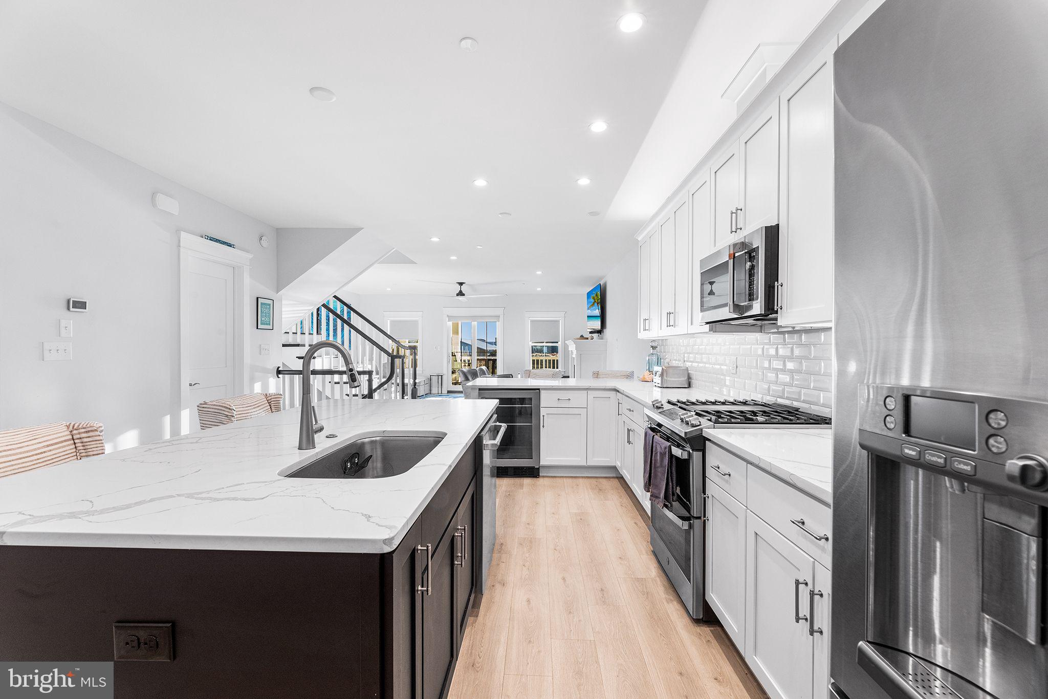 3 SUNSET ISLAND DRIVE D