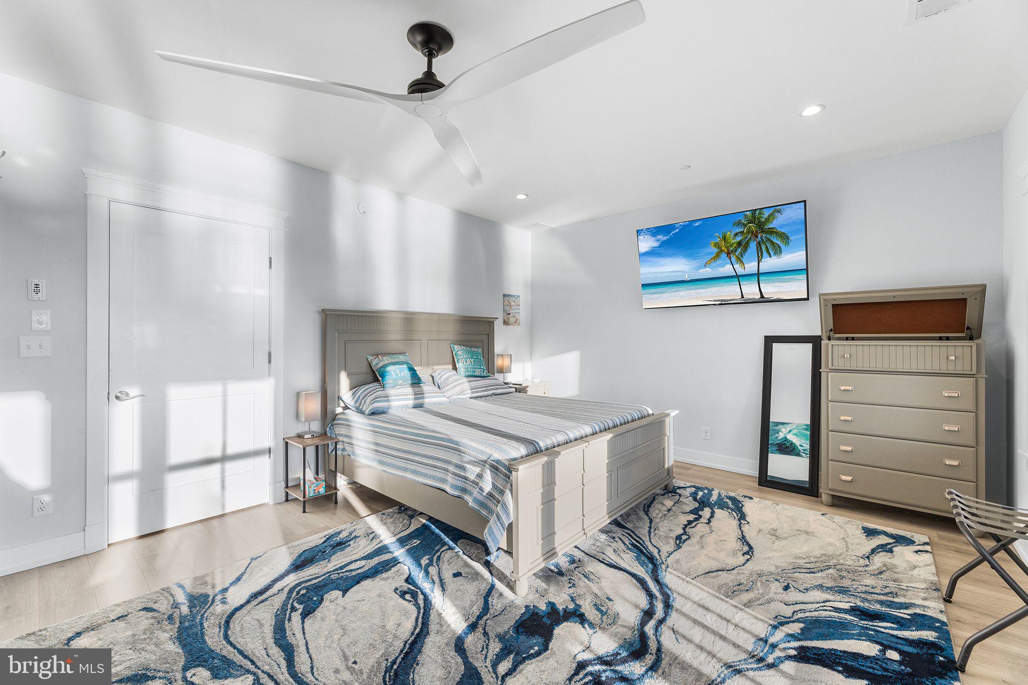 3 SUNSET ISLAND DRIVE D