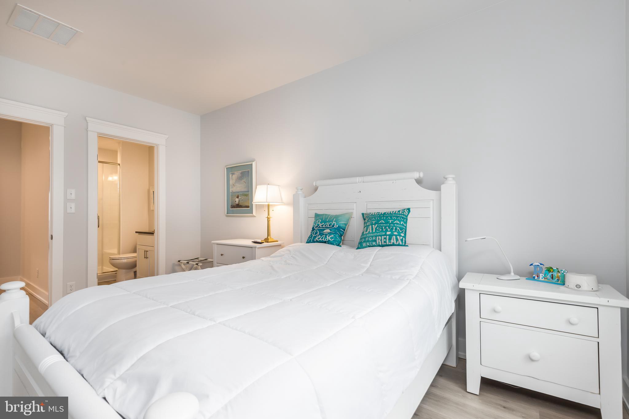 3 SUNSET ISLAND DRIVE D