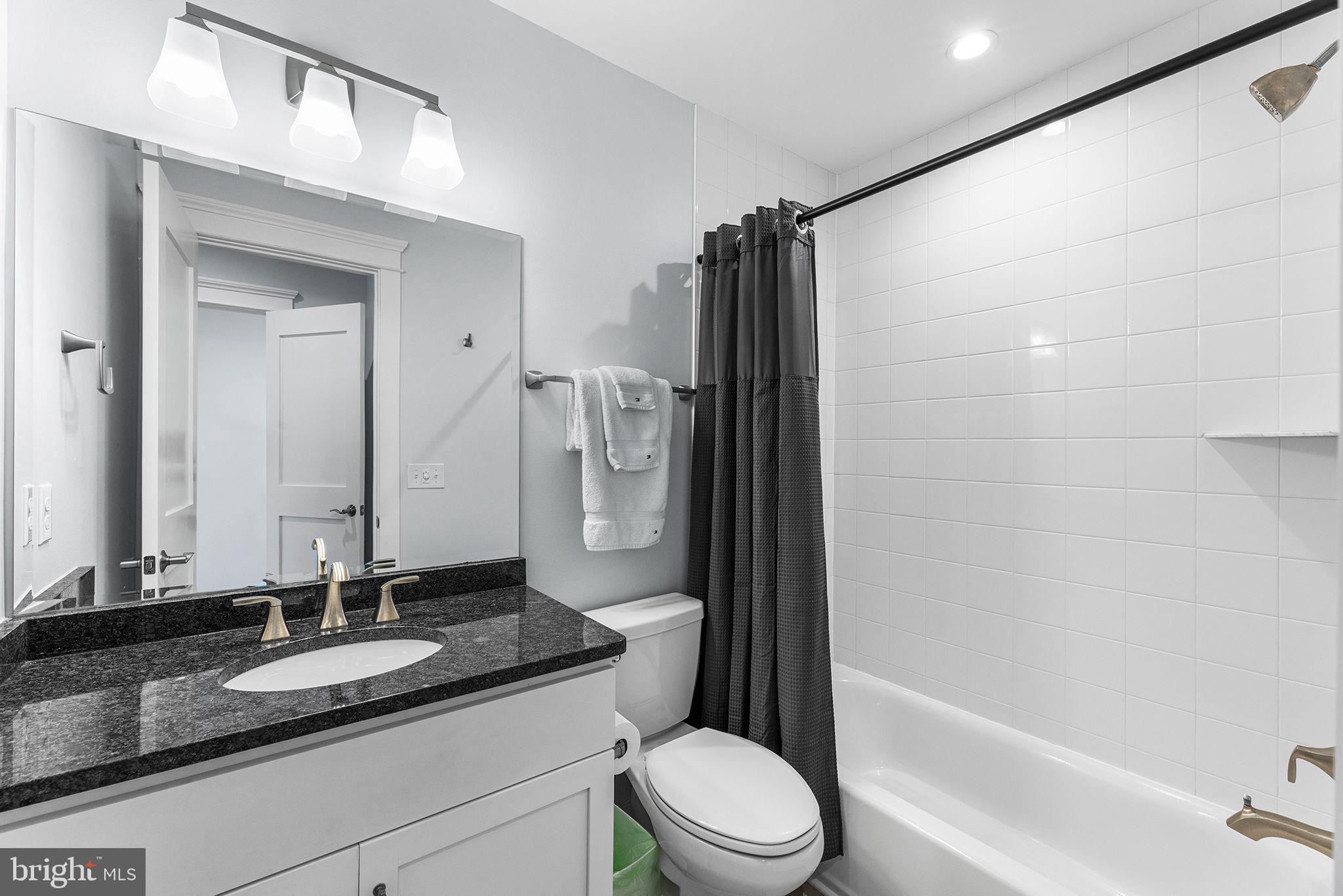 3 SUNSET ISLAND DRIVE D