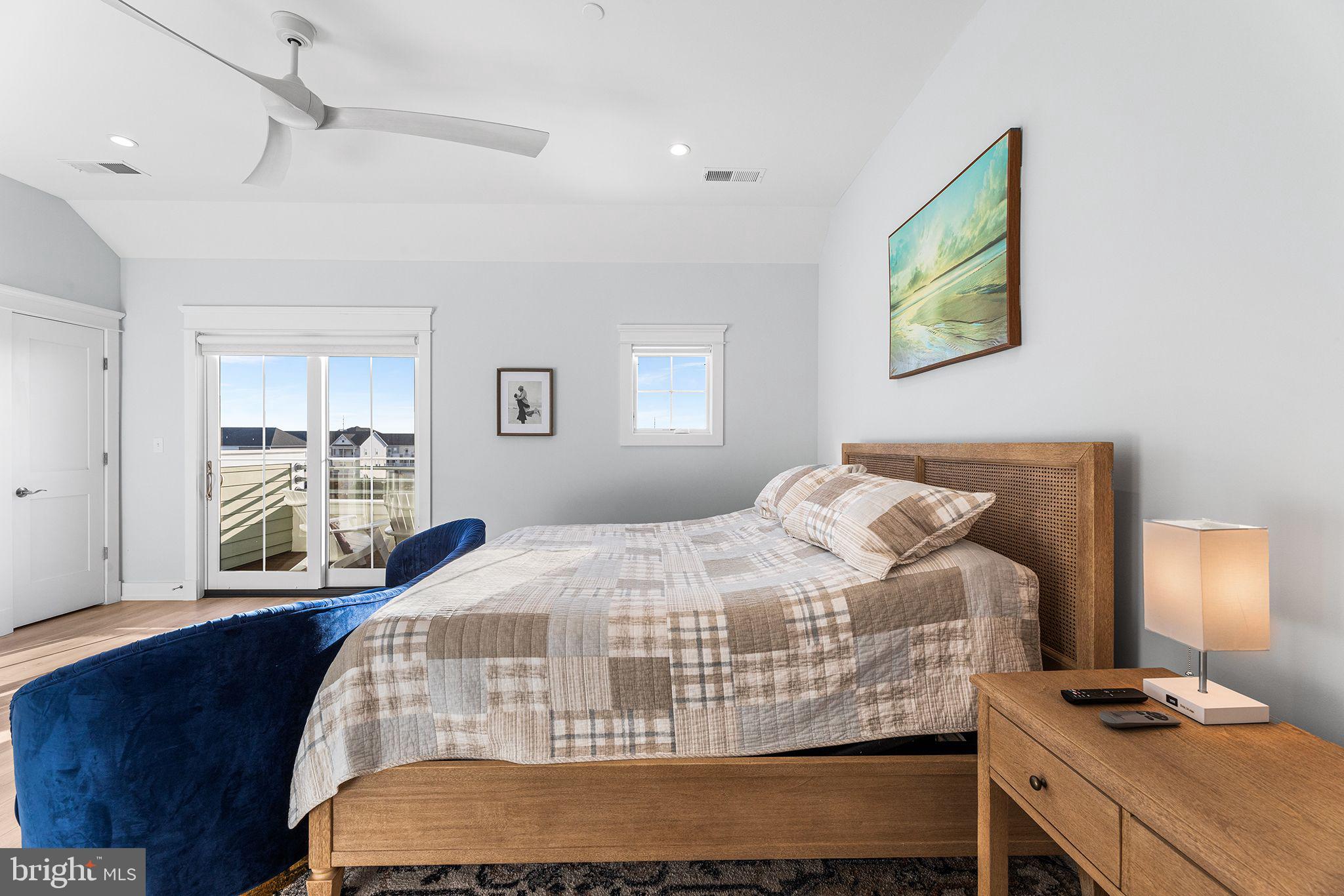 3 SUNSET ISLAND DRIVE D