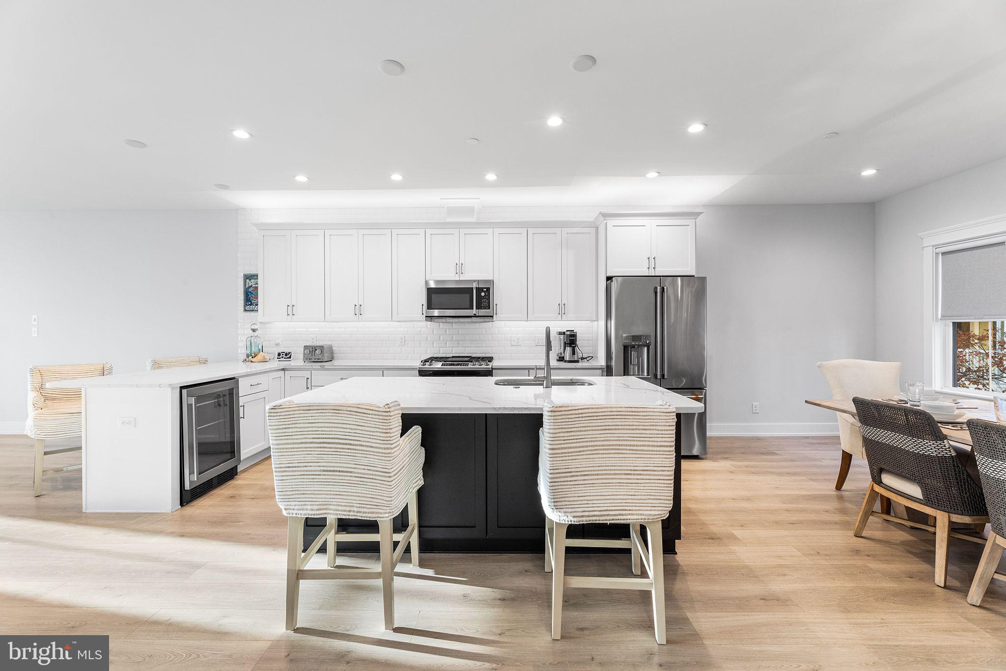 3 SUNSET ISLAND DRIVE D