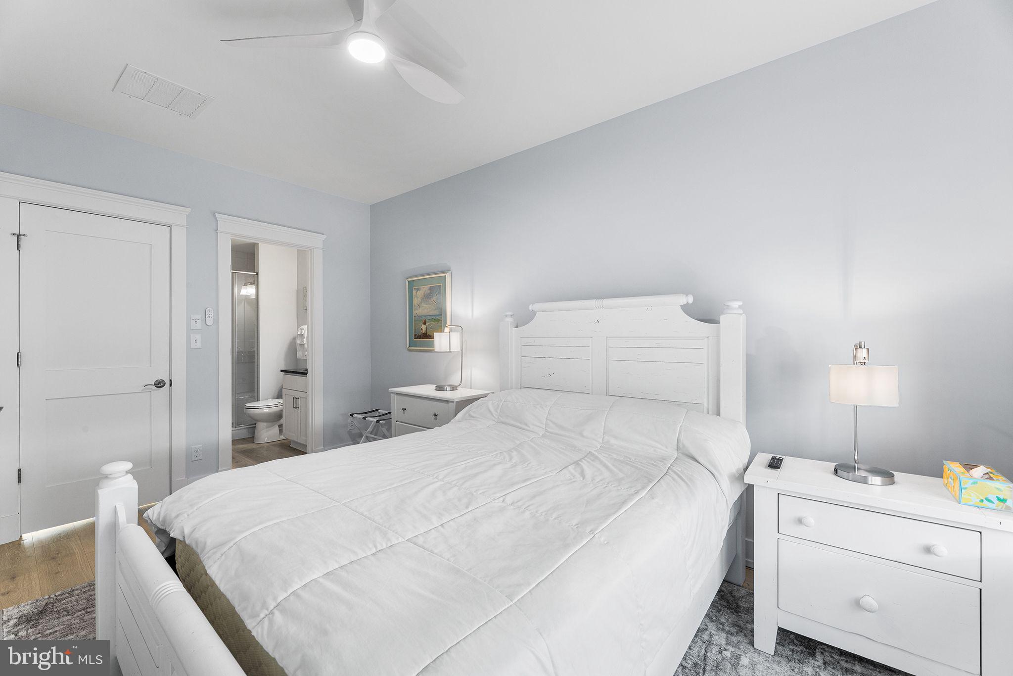 3 SUNSET ISLAND DRIVE D