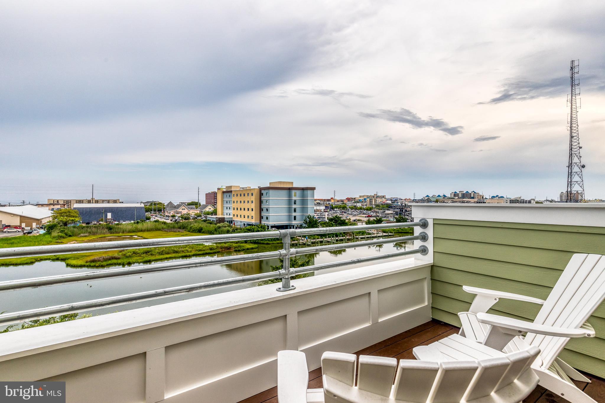 3 SUNSET ISLAND DRIVE D