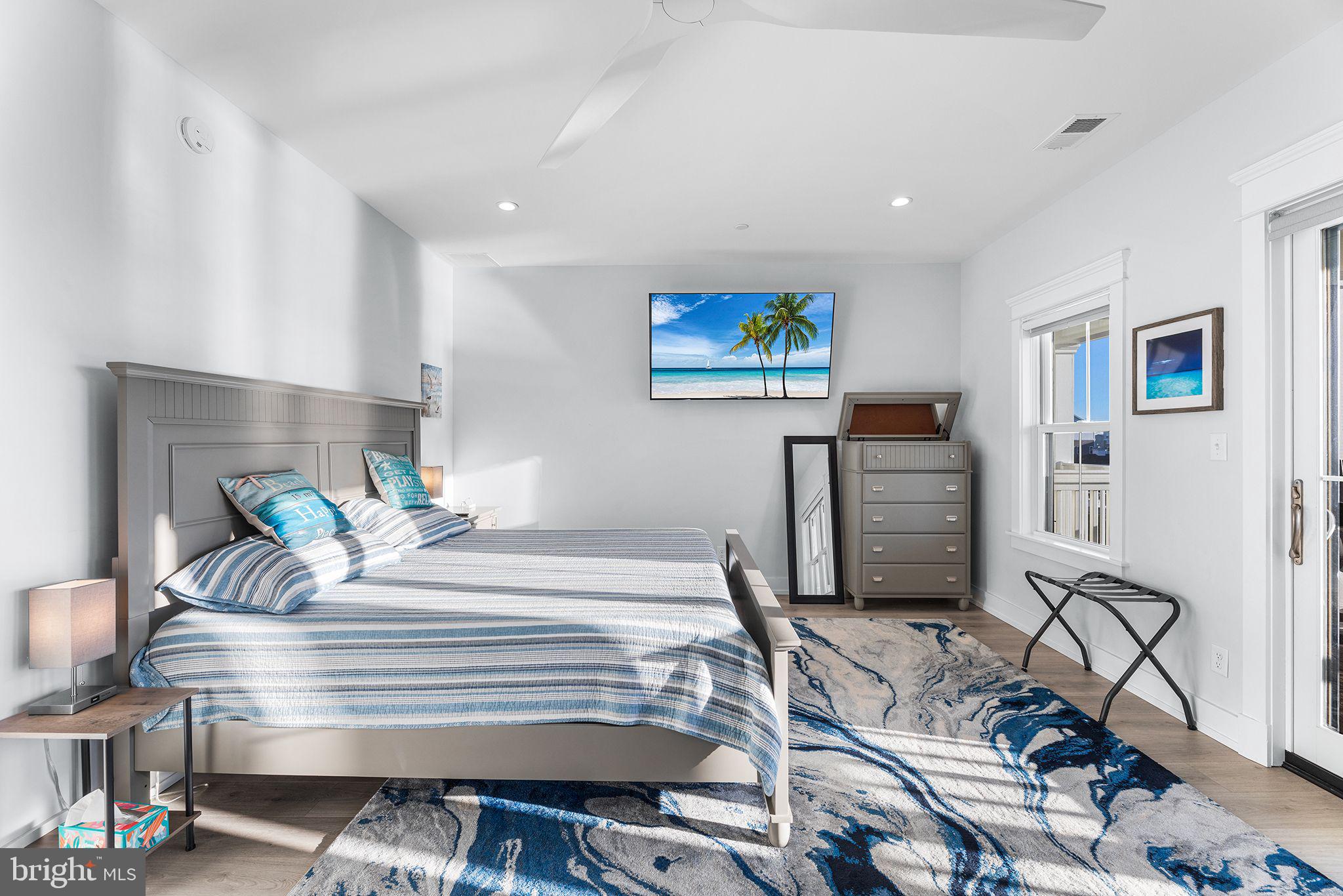 3 SUNSET ISLAND DRIVE D