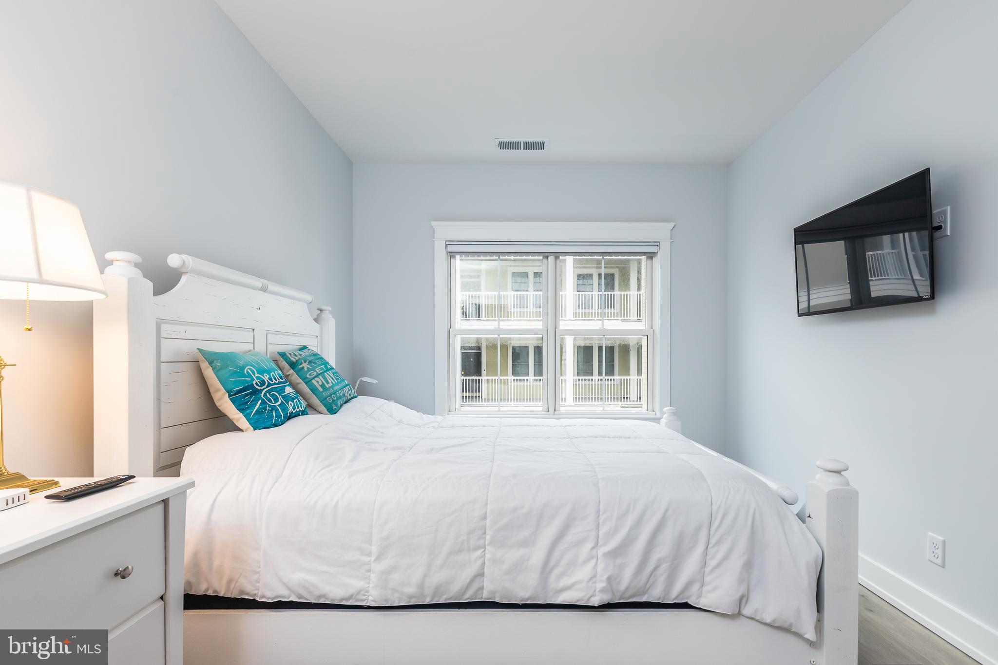 3 SUNSET ISLAND DRIVE D