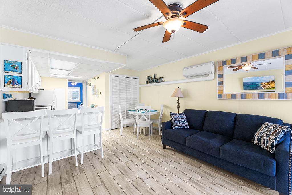 13 44TH STREET 402