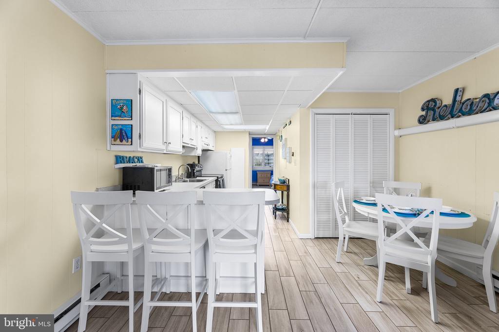 13 44TH STREET 402