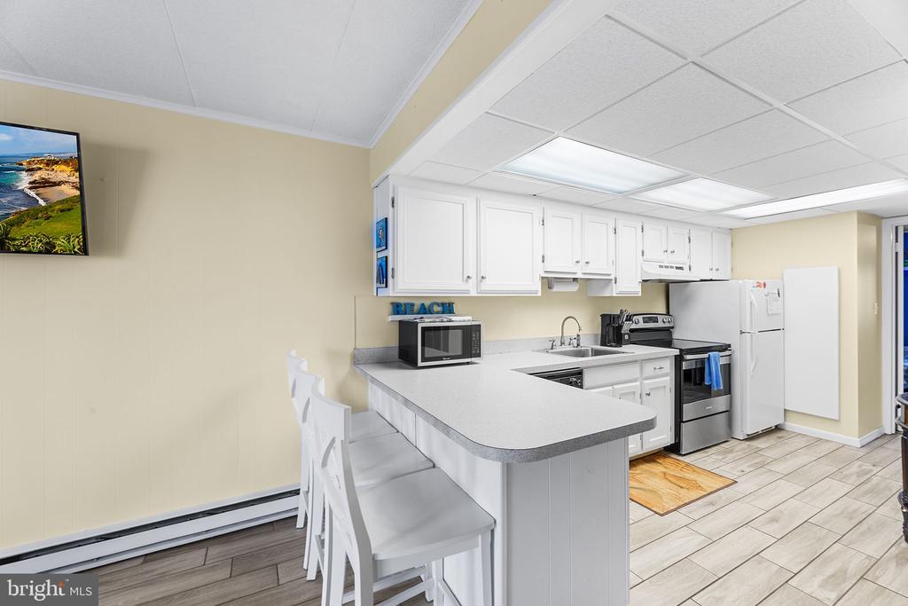 13 44TH STREET 402