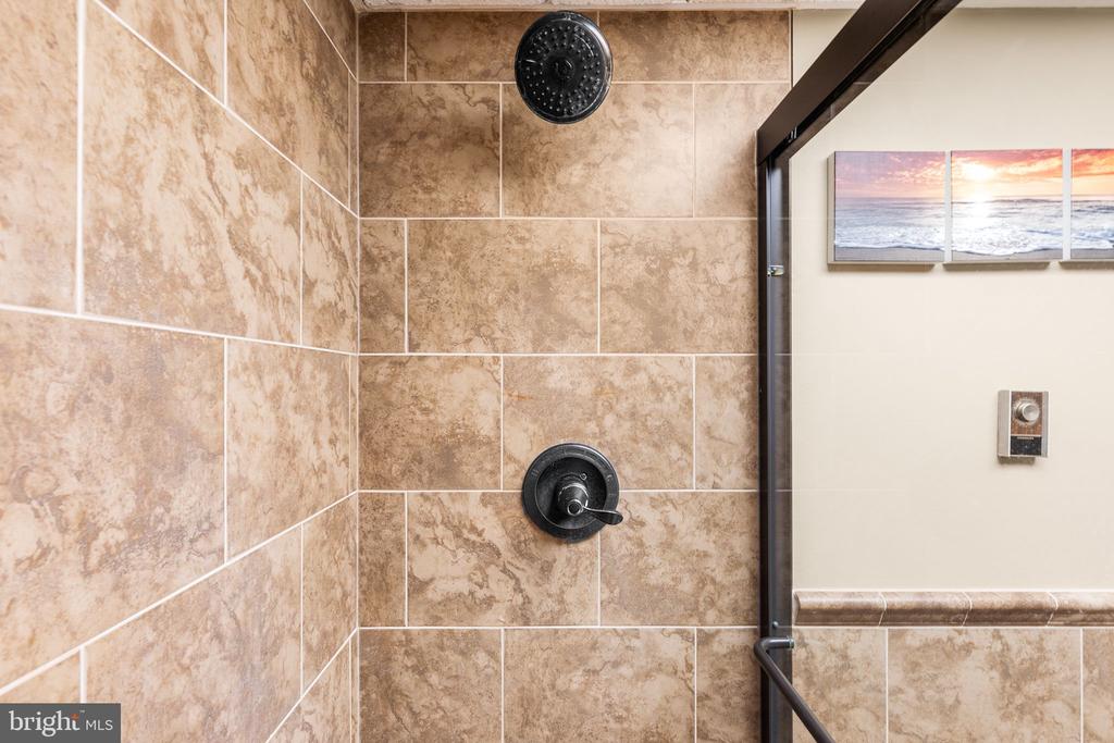 13 44TH STREET 402