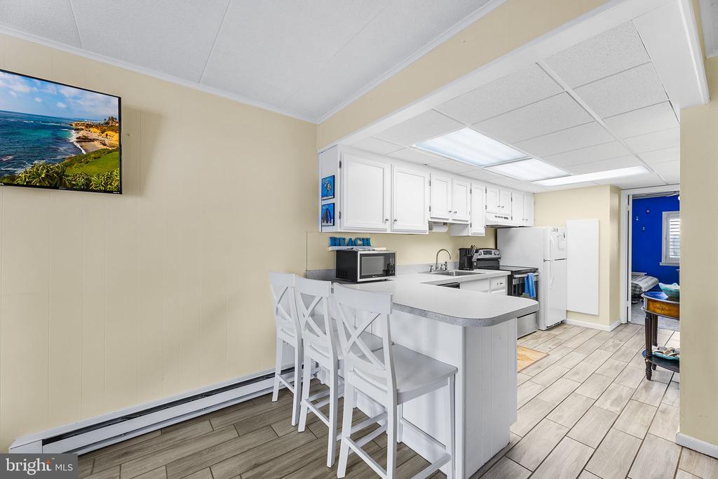 13 44TH STREET 402