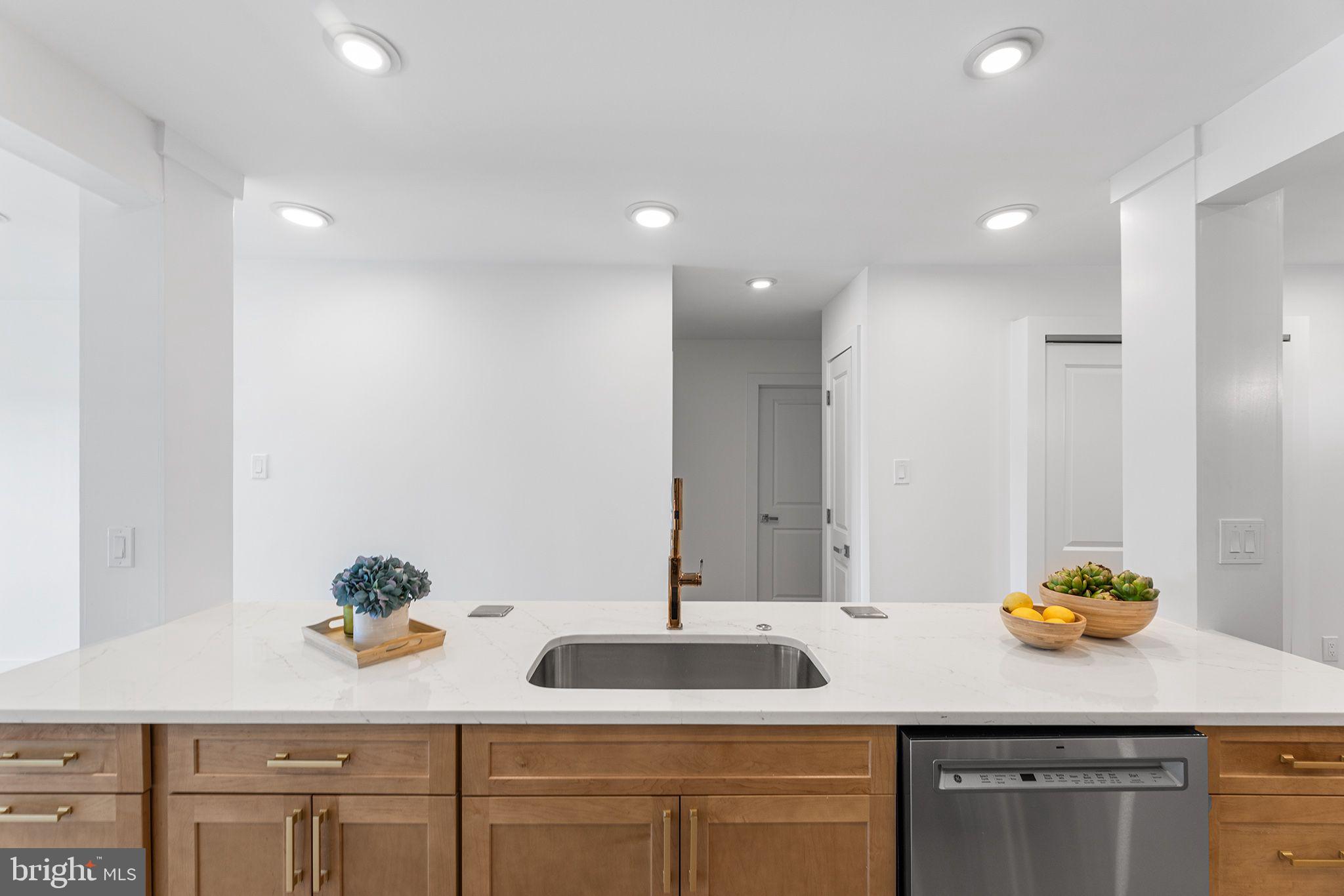 615 SALT SPRAY ROAD 3E