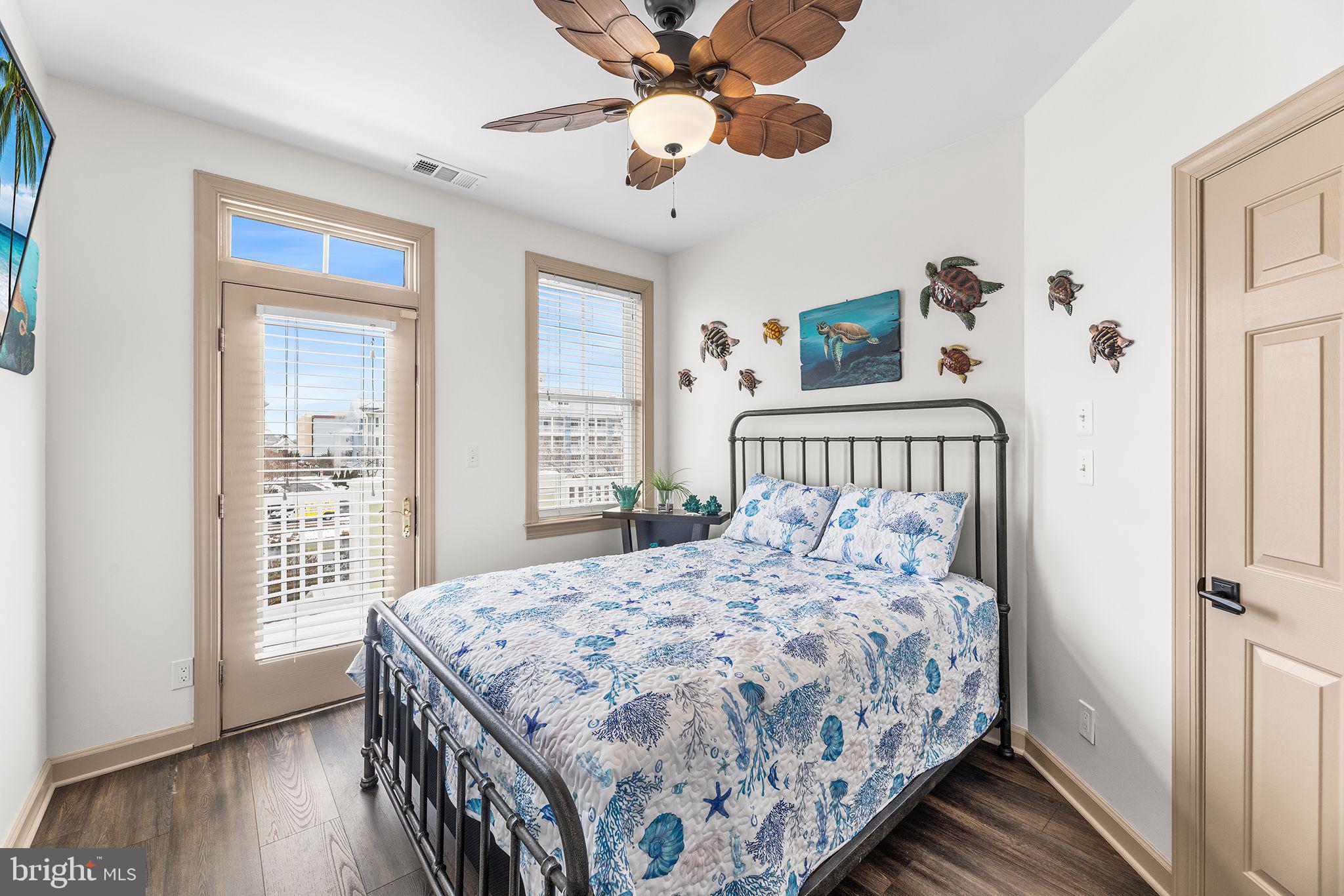 19 FOUNTAIN DRIVE W 19U