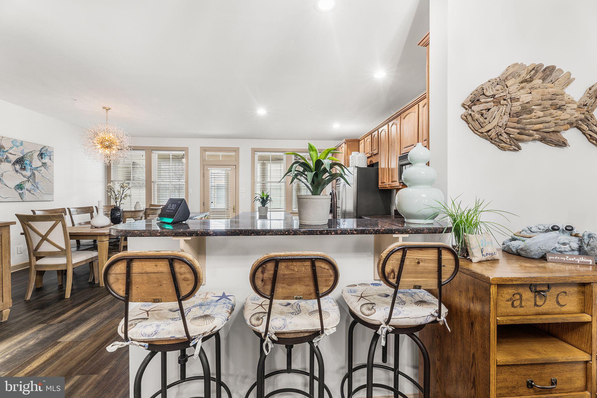 19 FOUNTAIN DRIVE W 19U