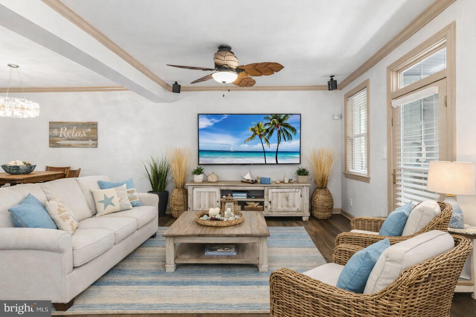 19 FOUNTAIN DRIVE W 19U