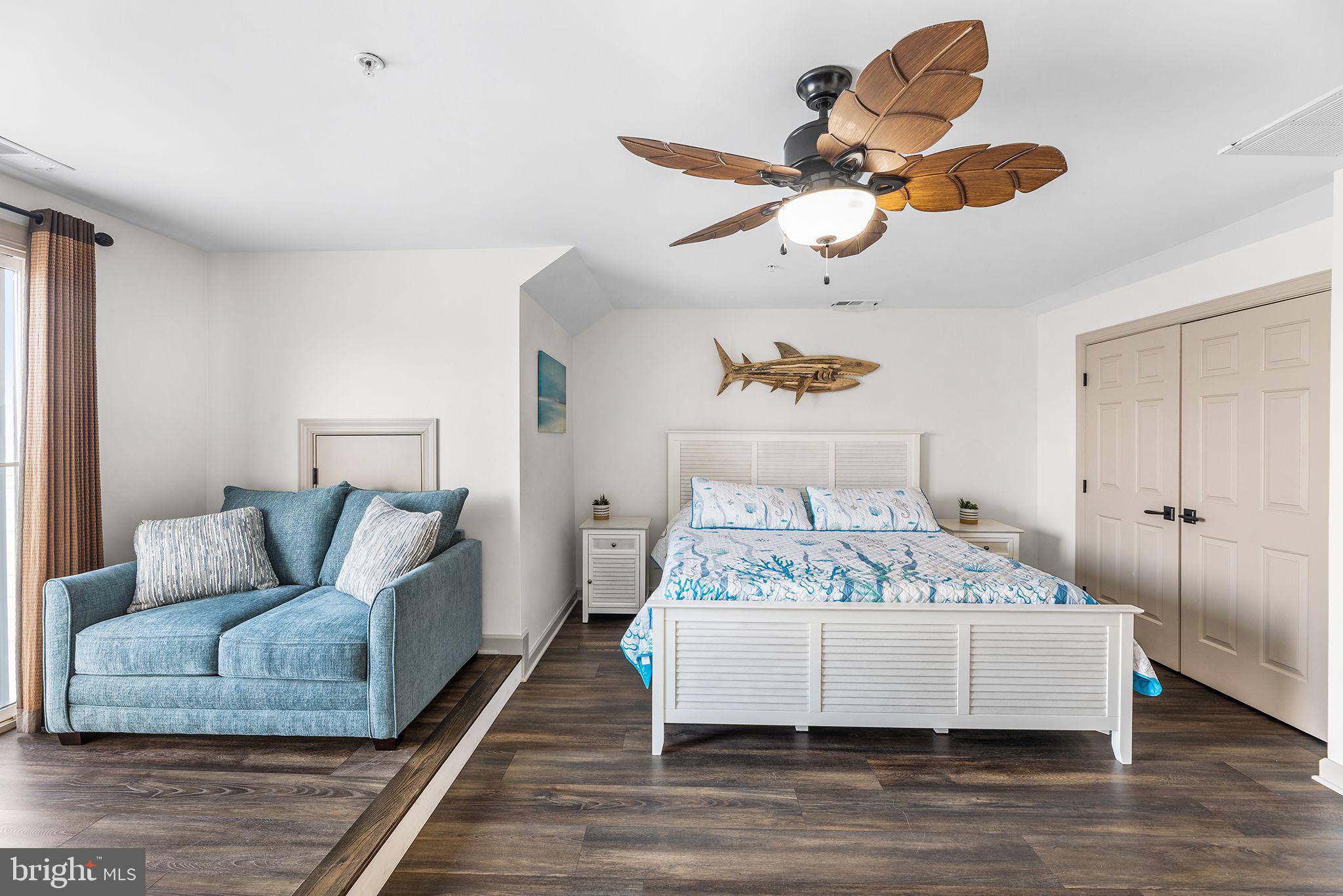 19 FOUNTAIN DRIVE W 19U