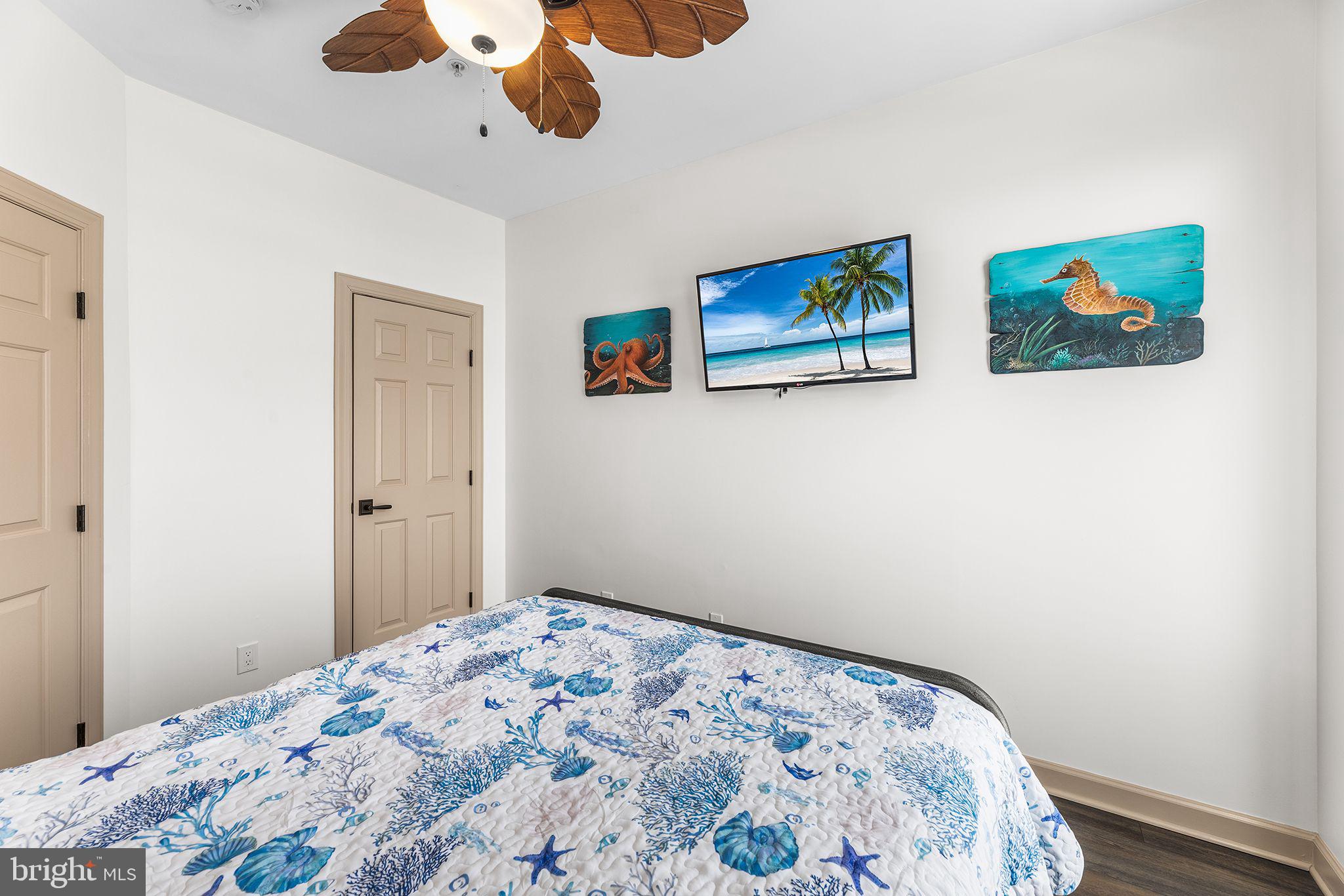 19 FOUNTAIN DRIVE W 19U