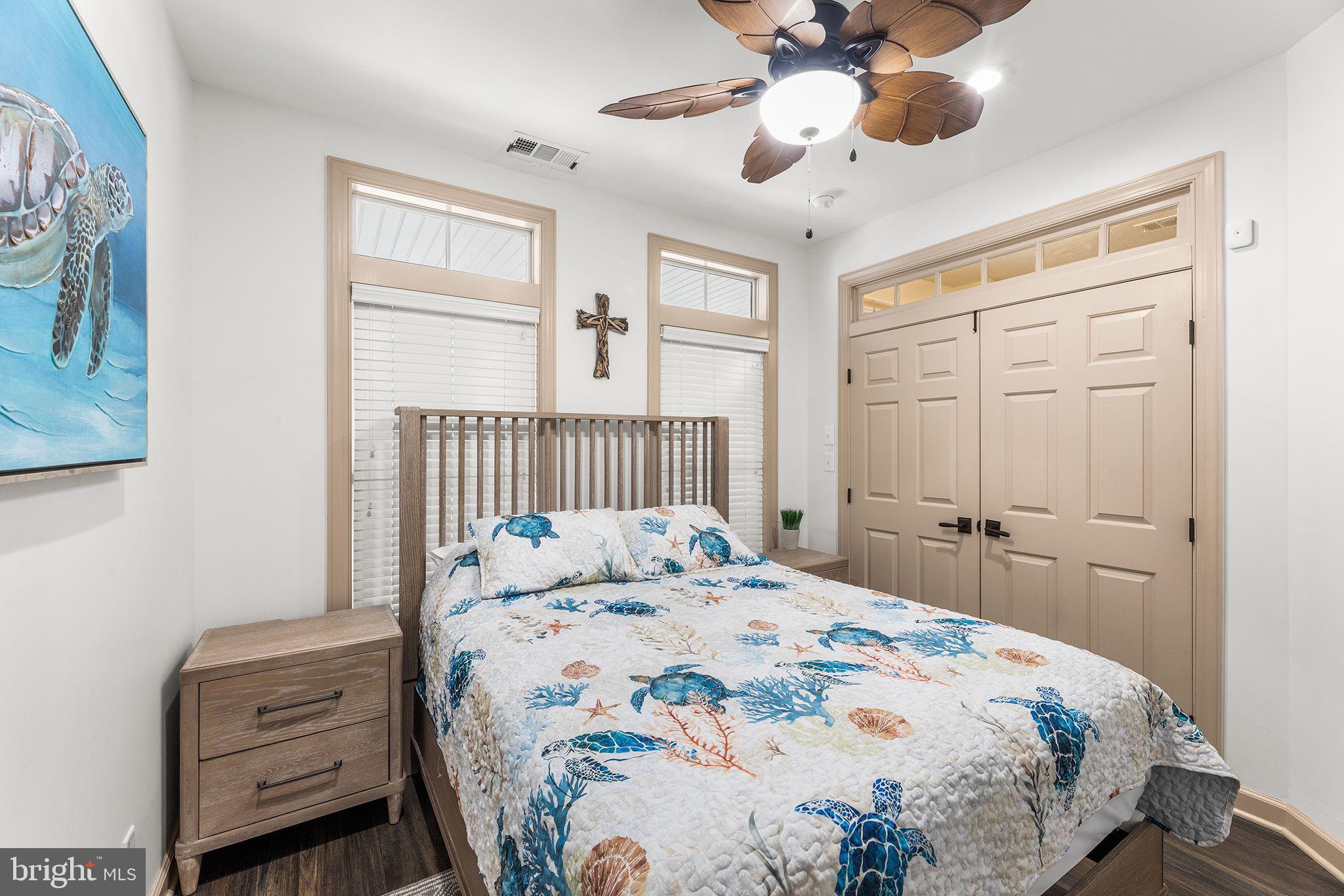 19 FOUNTAIN DRIVE W 19U