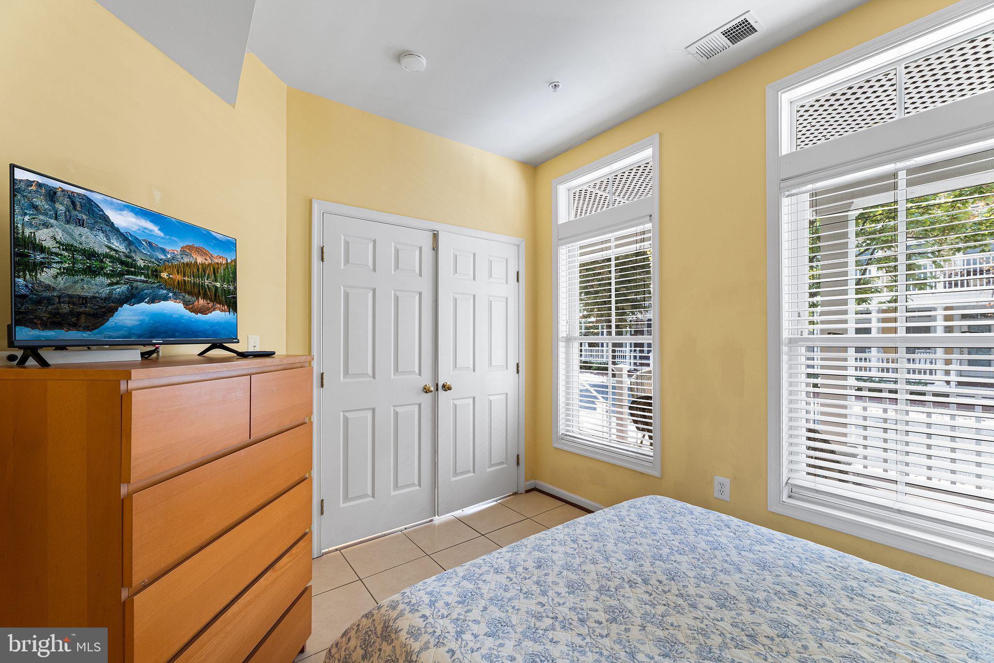 6 BEACH WALK LANE LUT-V