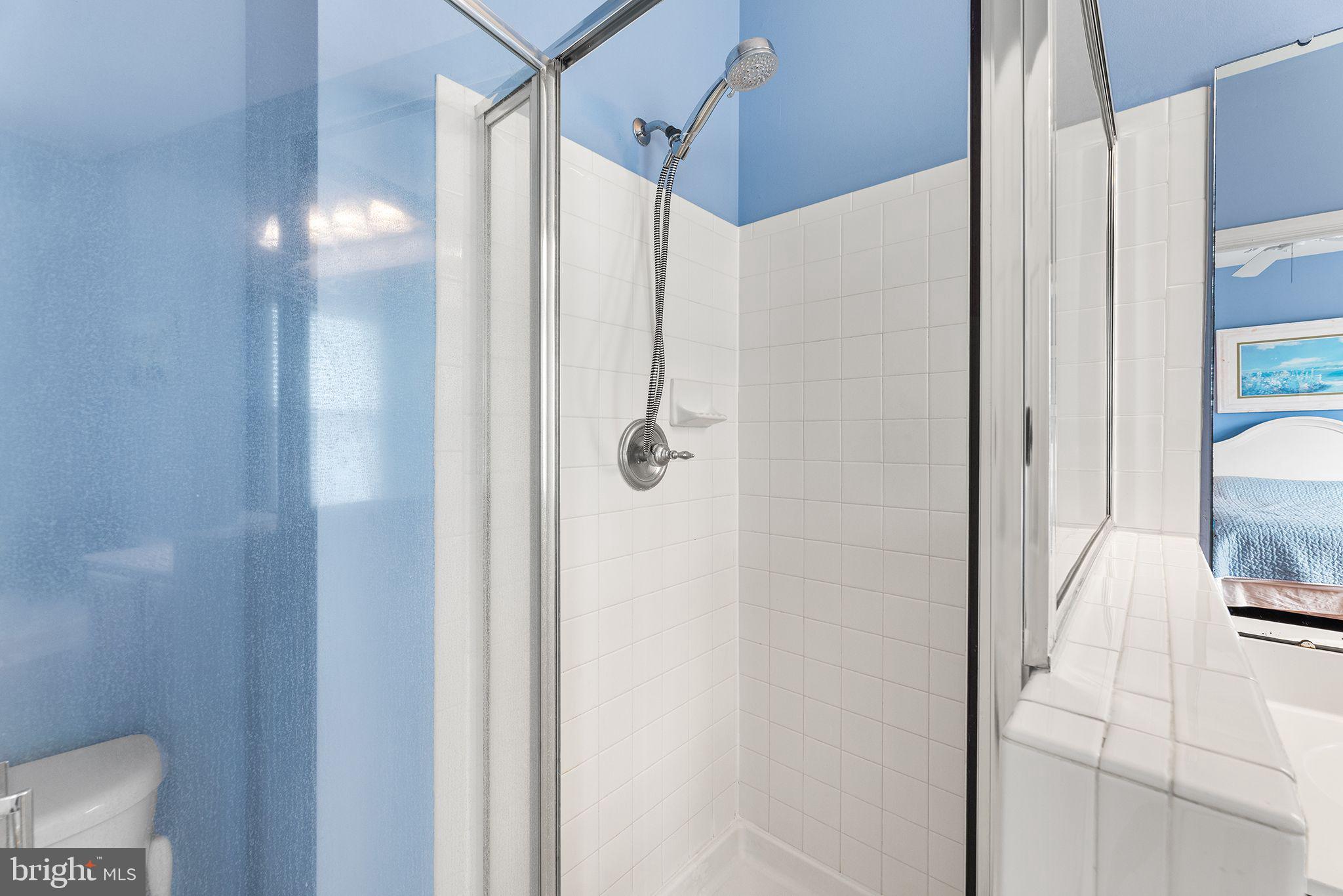 6 BEACH WALK LANE LUT-V