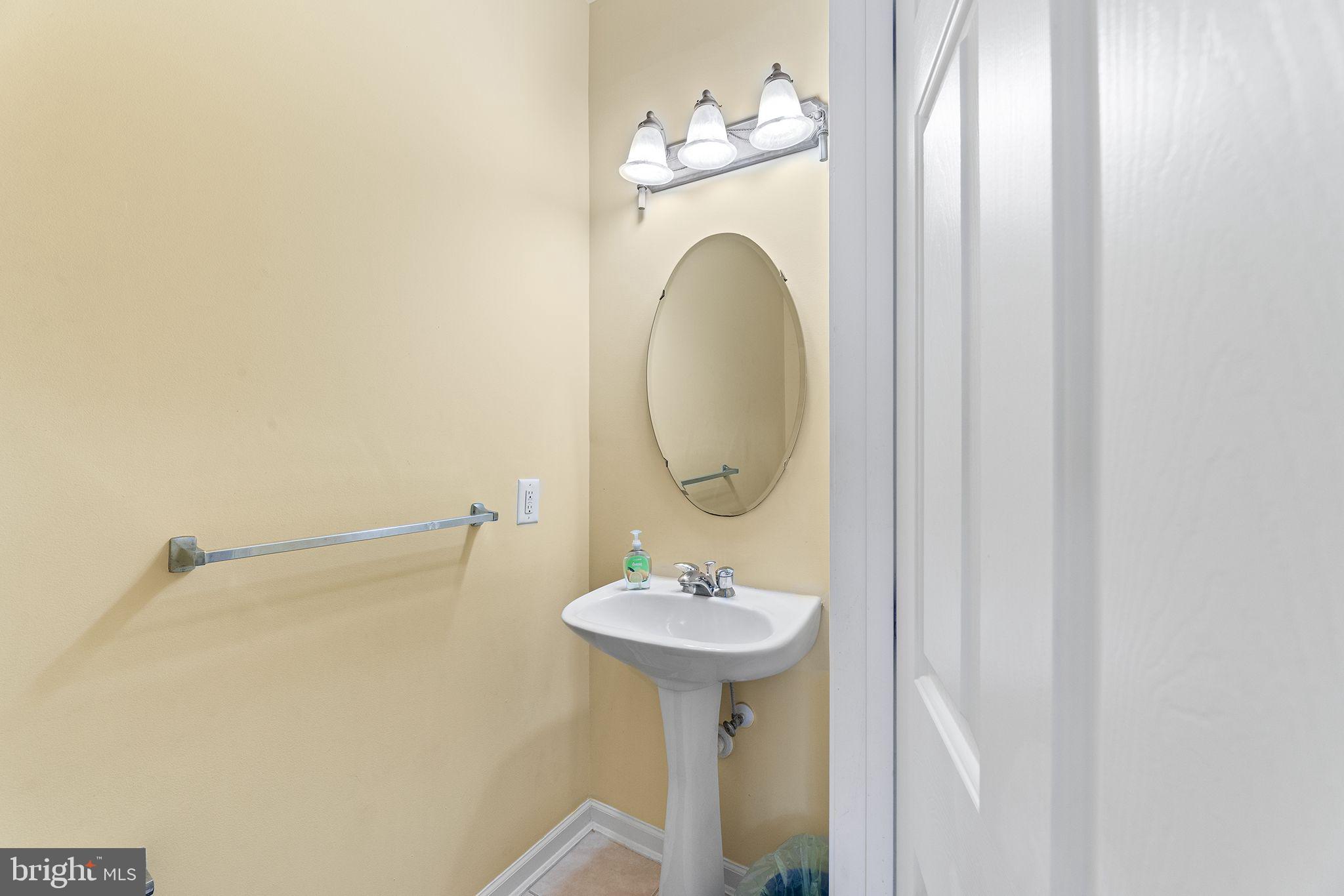 6 BEACH WALK LANE LUT-V