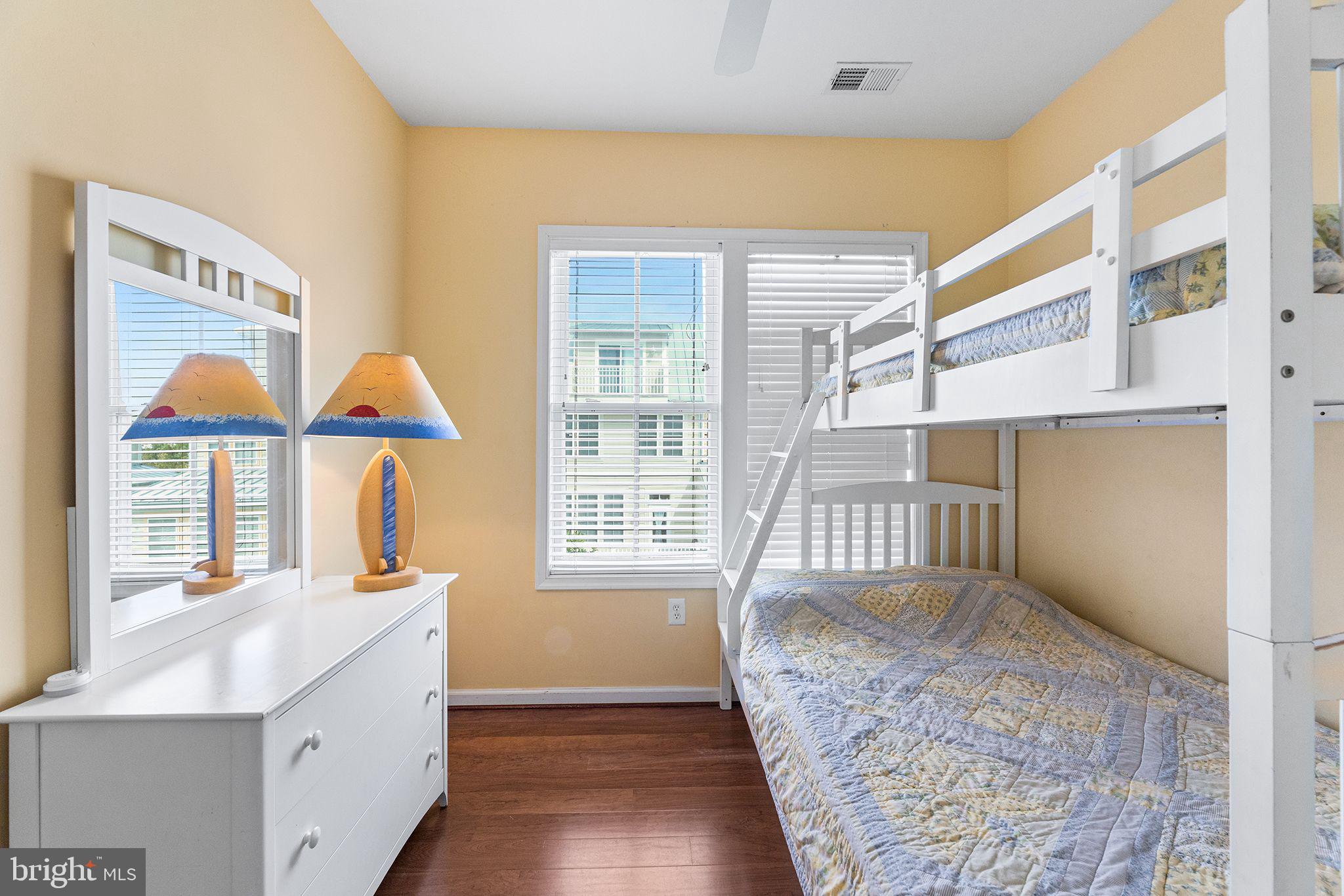 6 BEACH WALK LANE LUT-V