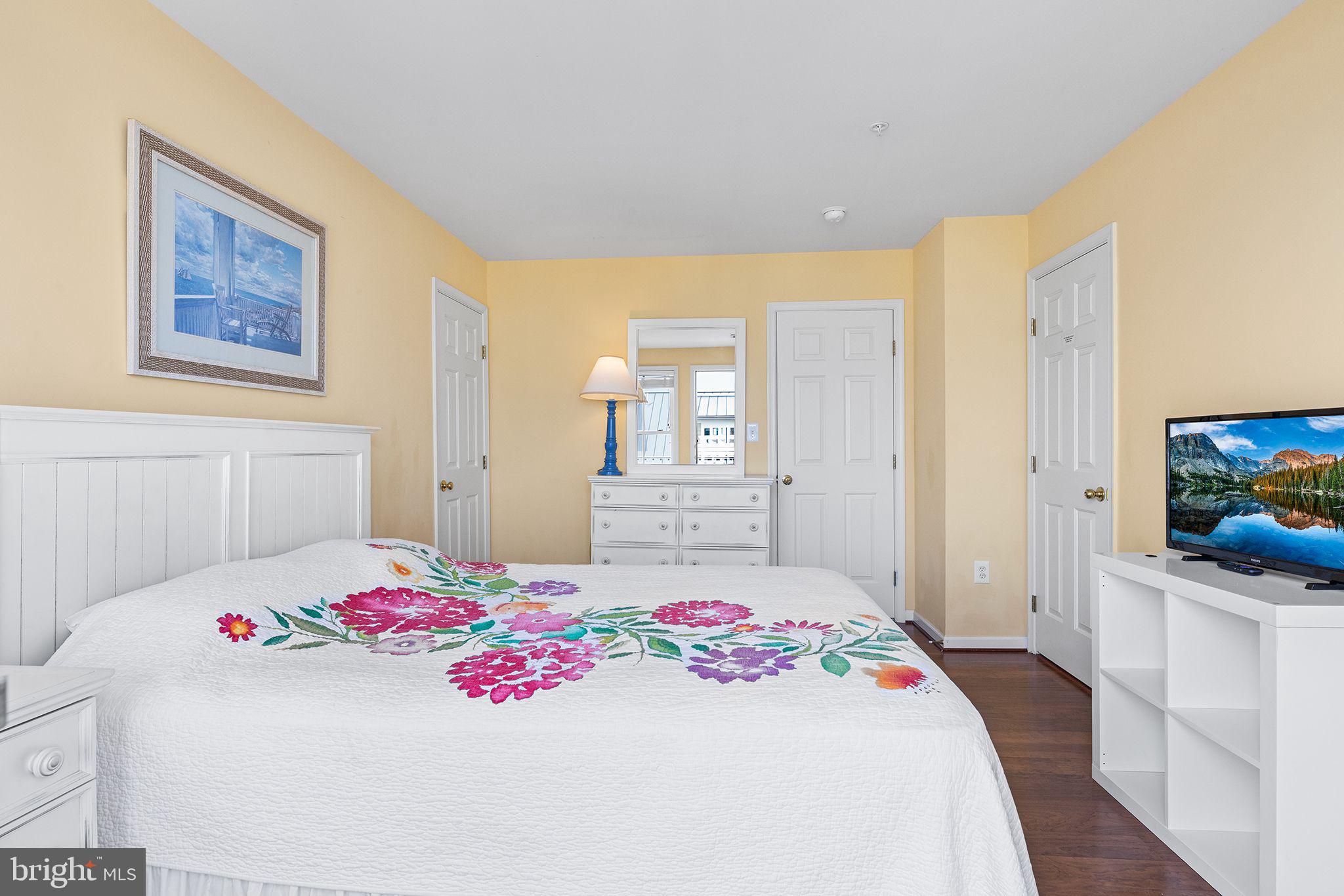 6 BEACH WALK LANE LUT-V