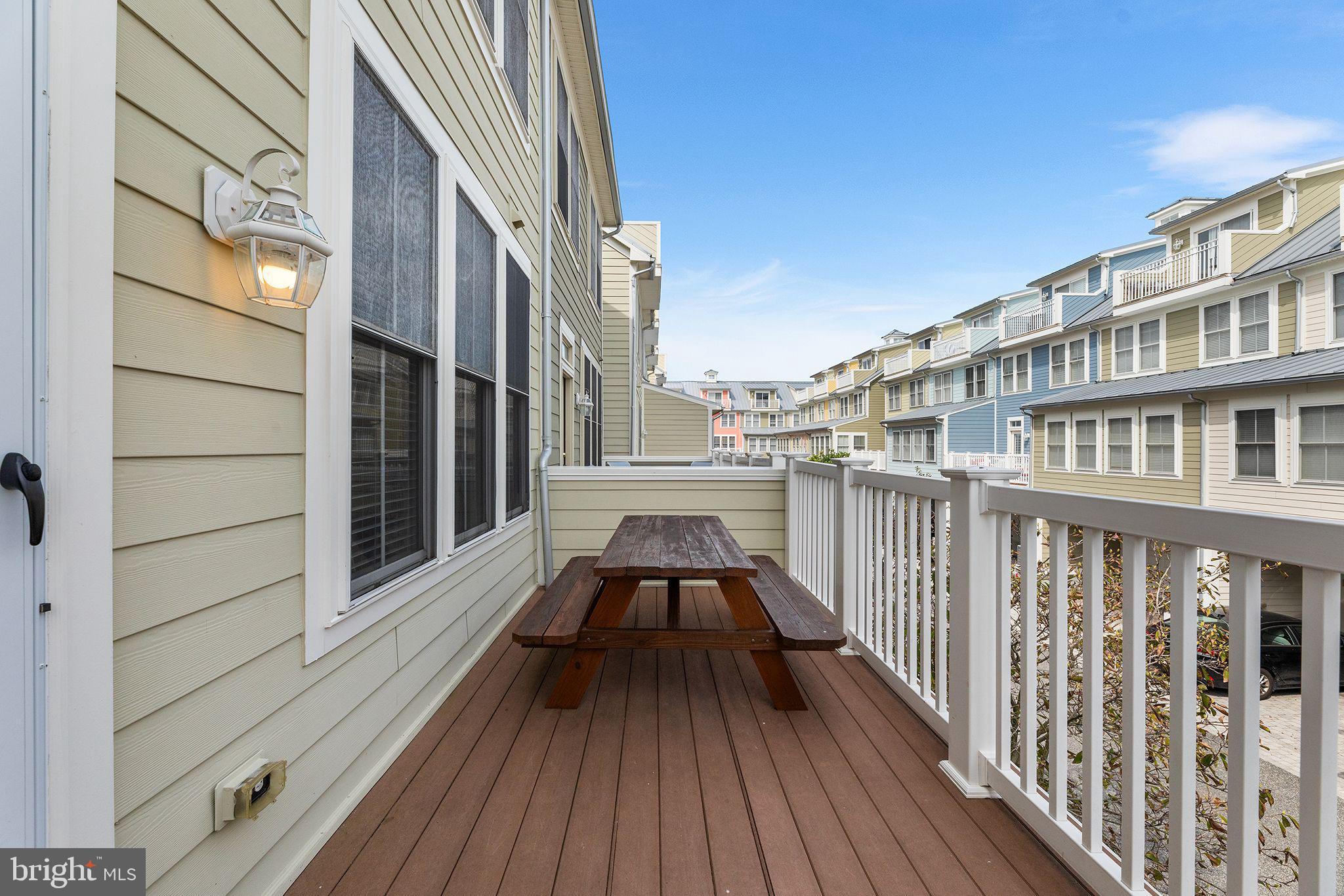 6 BEACH WALK LANE LUT-V