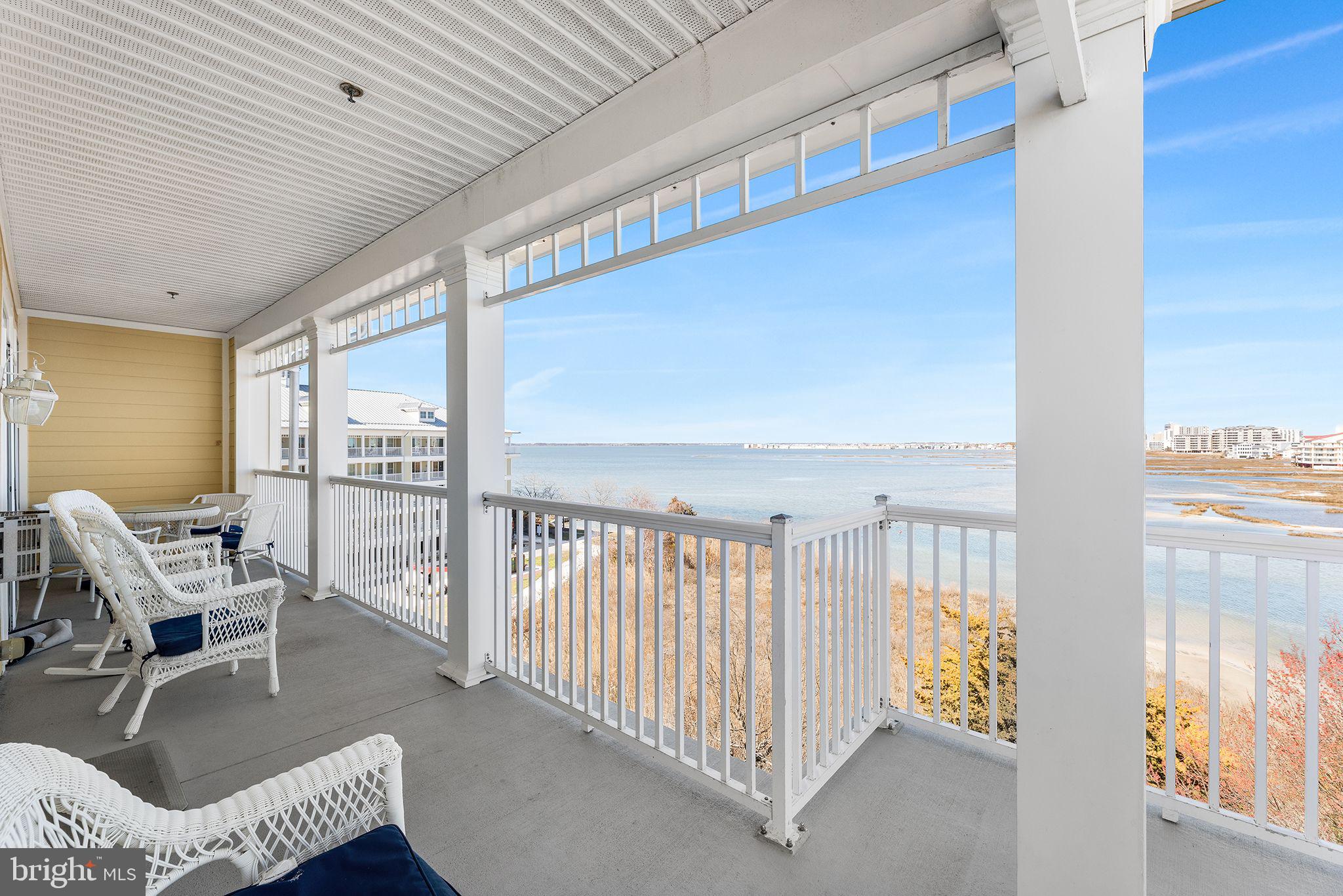 6 HIDDEN COVE WAY 5E