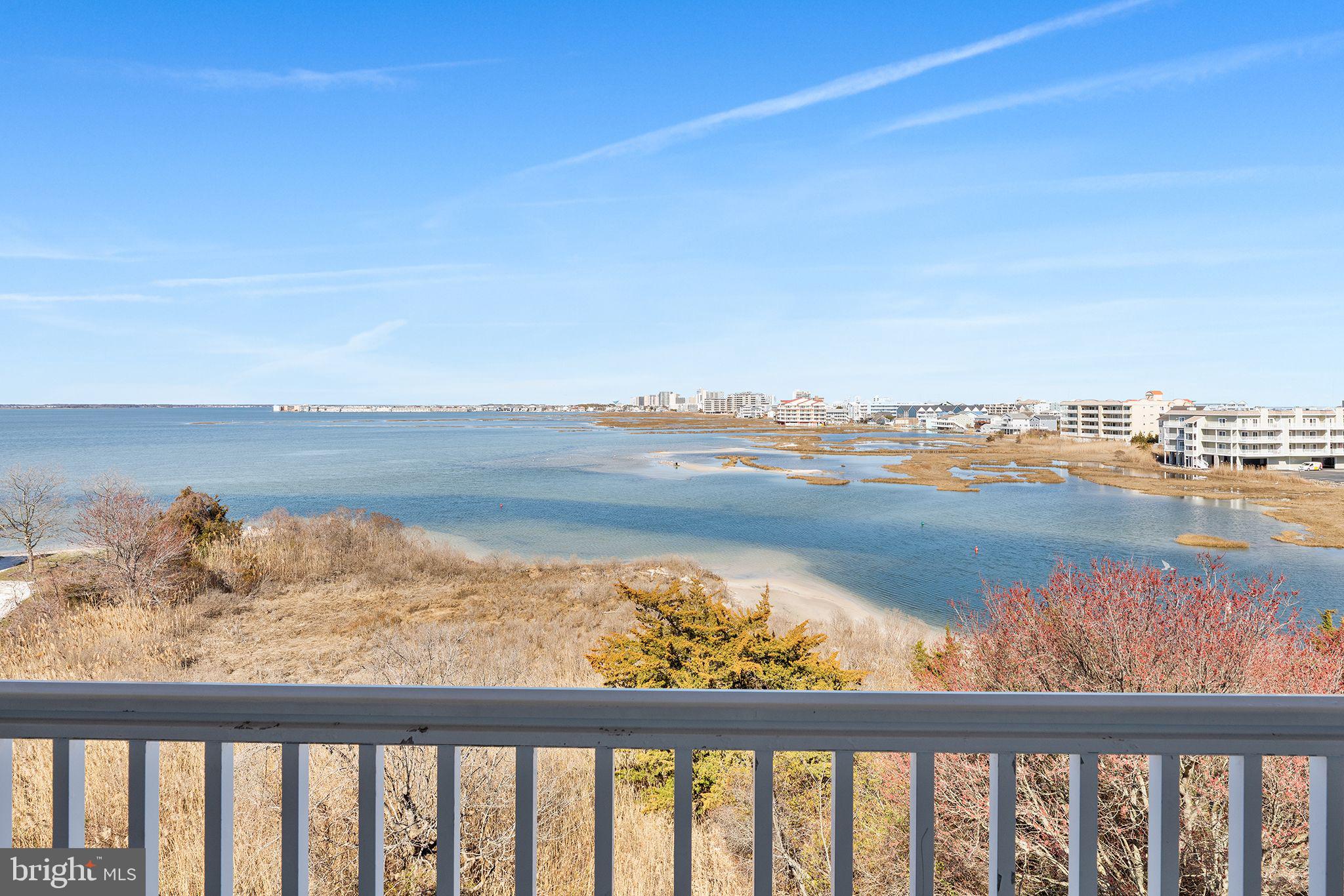 6 HIDDEN COVE WAY 5E