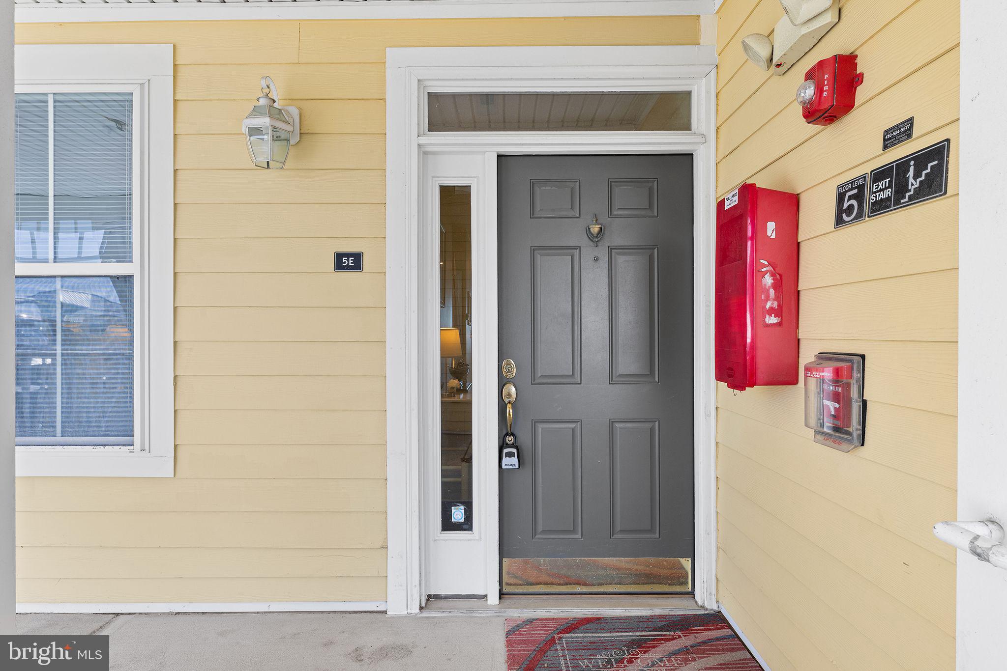 6 HIDDEN COVE WAY 5E