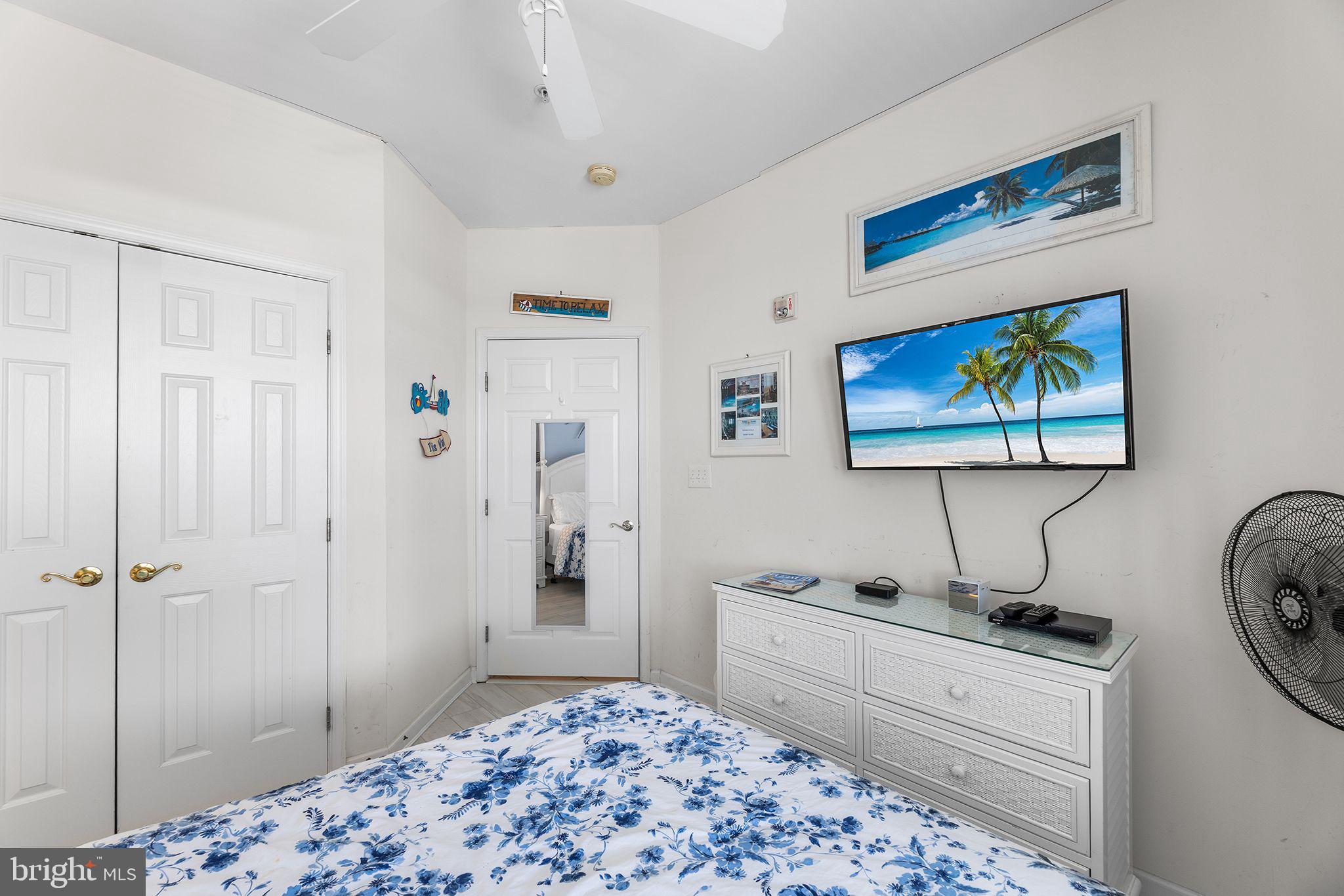 6 HIDDEN COVE WAY 5E