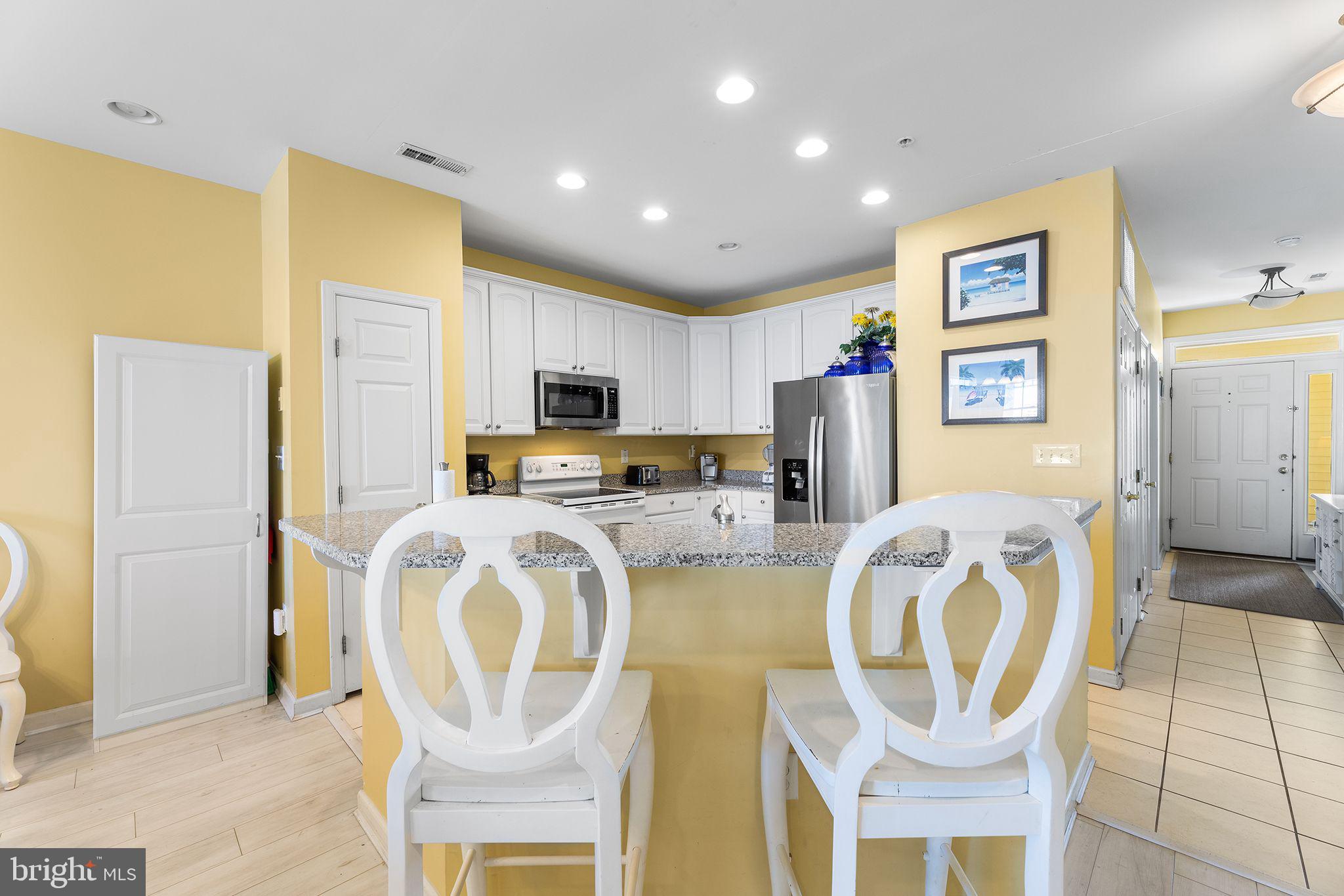 6 HIDDEN COVE WAY 5E