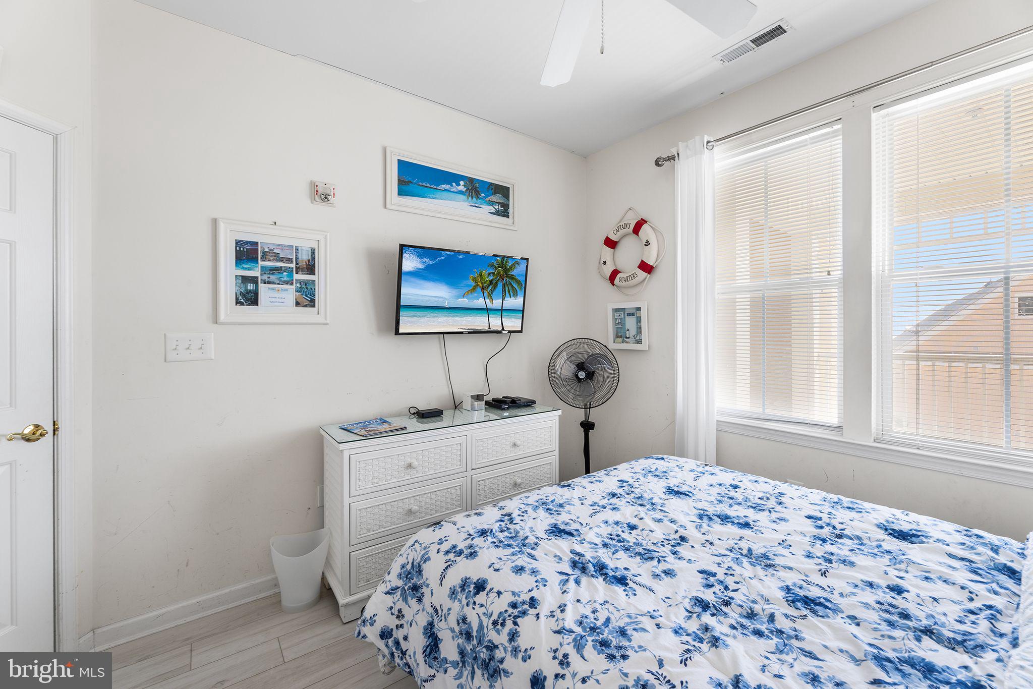 6 HIDDEN COVE WAY 5E