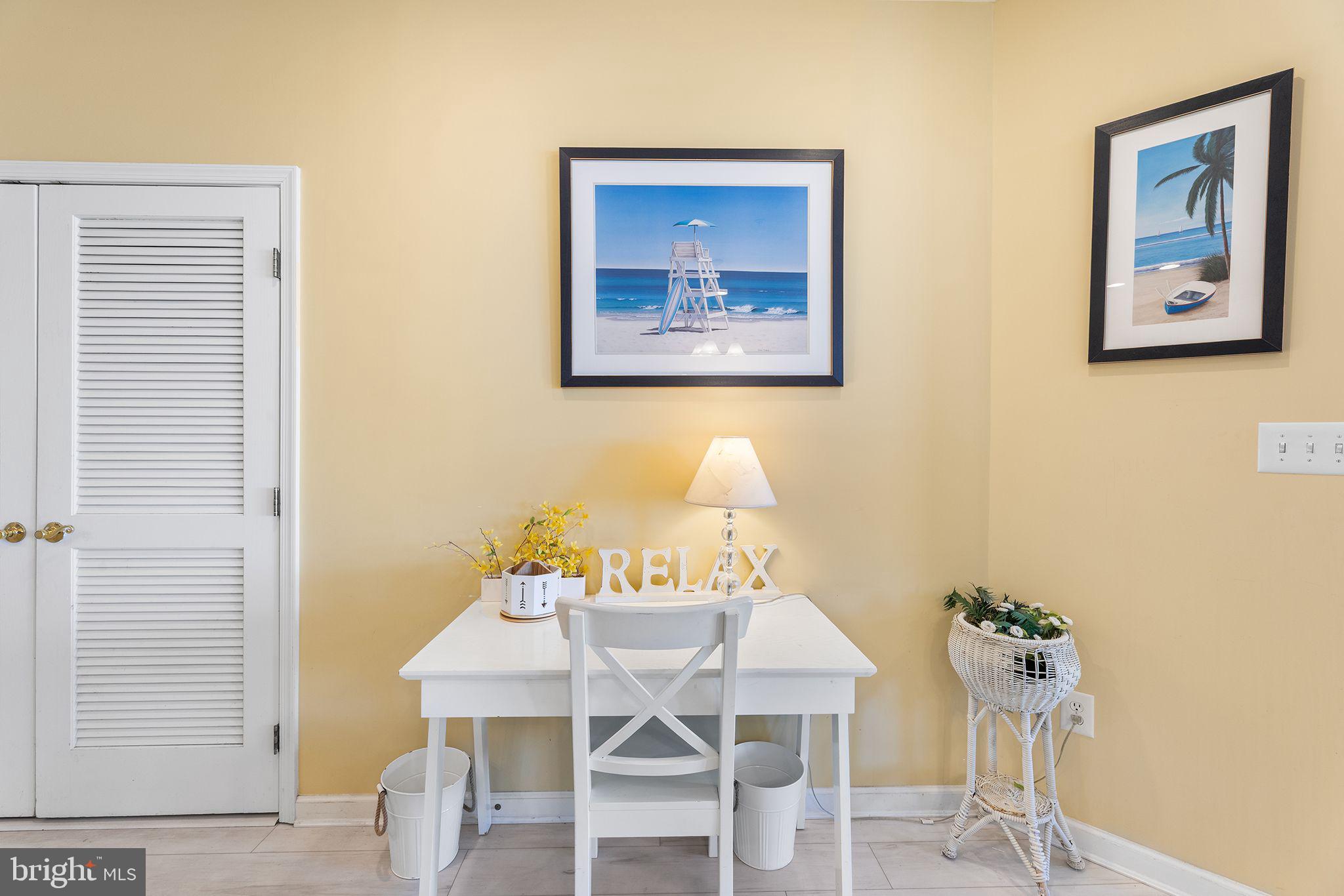 6 HIDDEN COVE WAY 5E