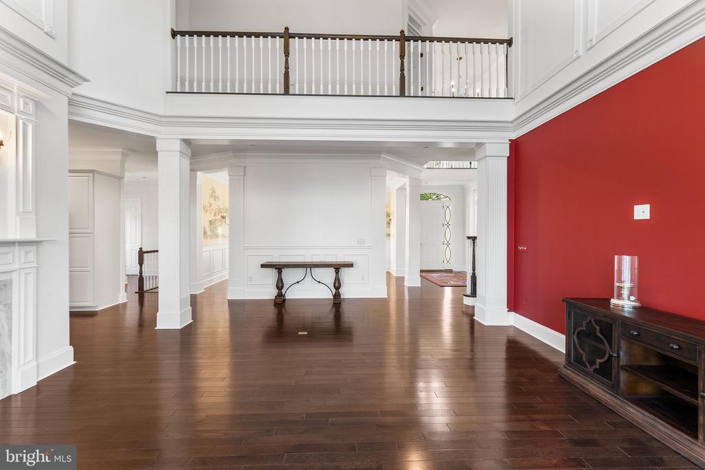 10313 THIRTY KNOTS LANE