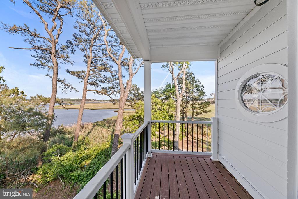 10313 THIRTY KNOTS LANE