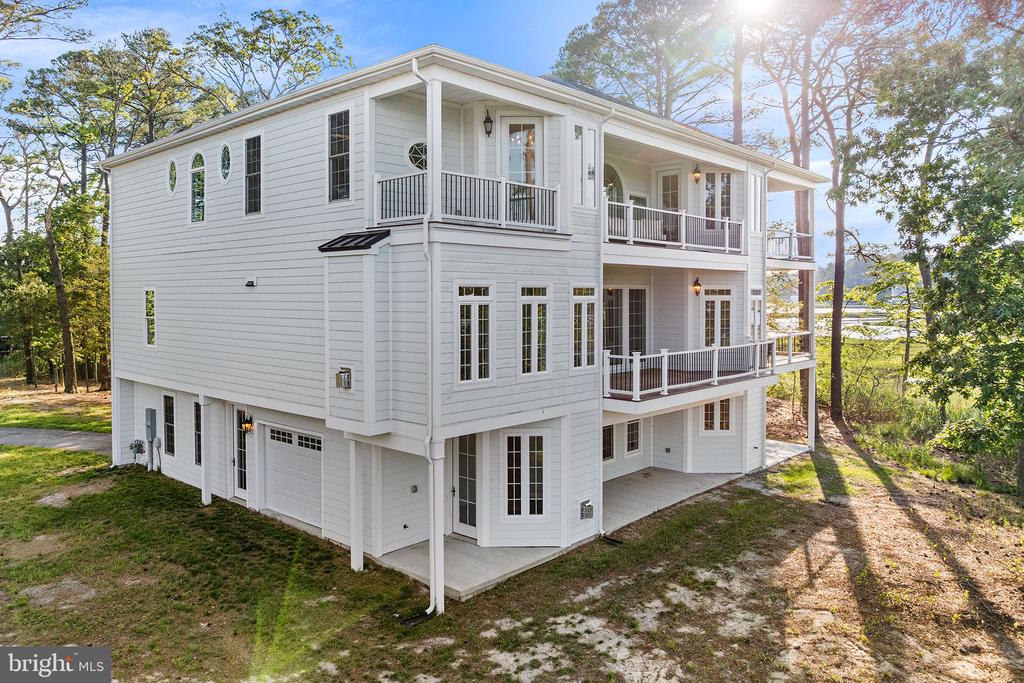 10313 THIRTY KNOTS LANE