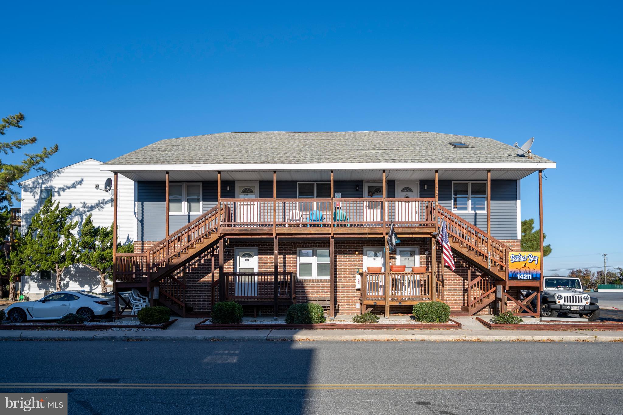 14211 DUKES AVENUE 203