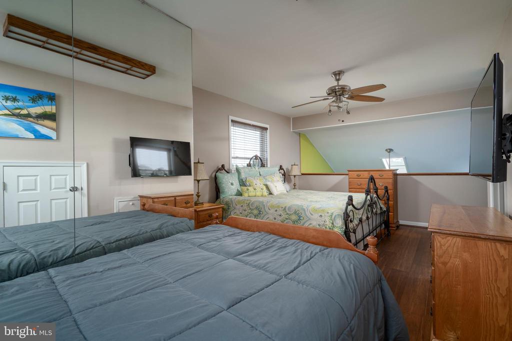 14211 DUKES AVENUE 203