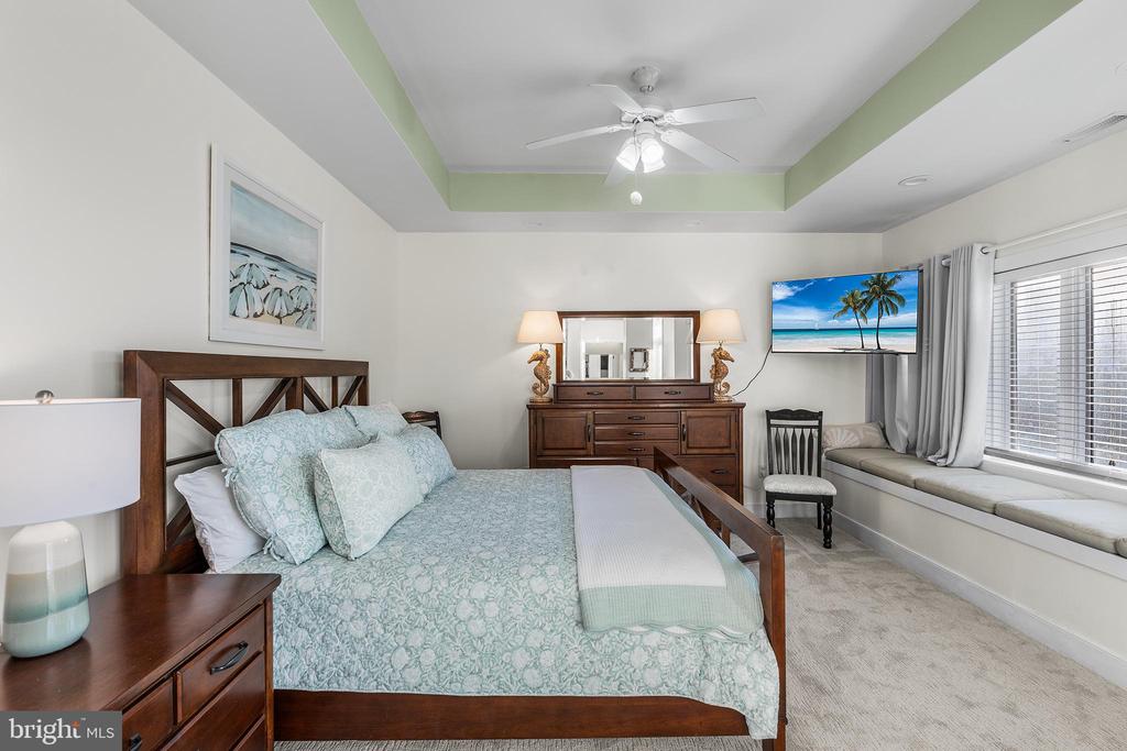 11 54TH STREET 203