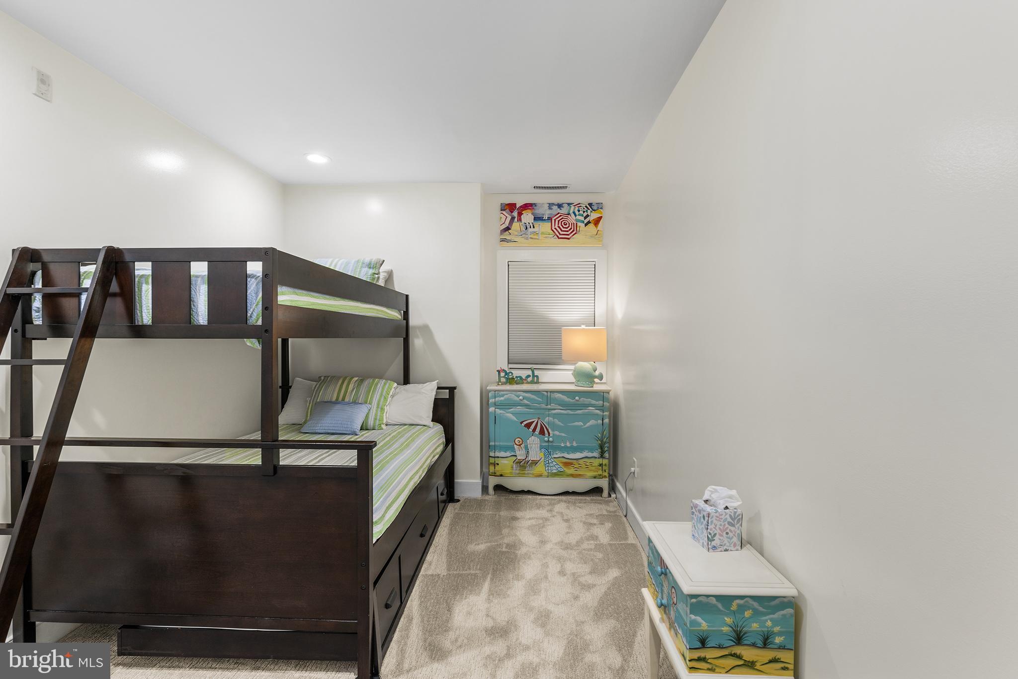 11 54TH STREET 203
