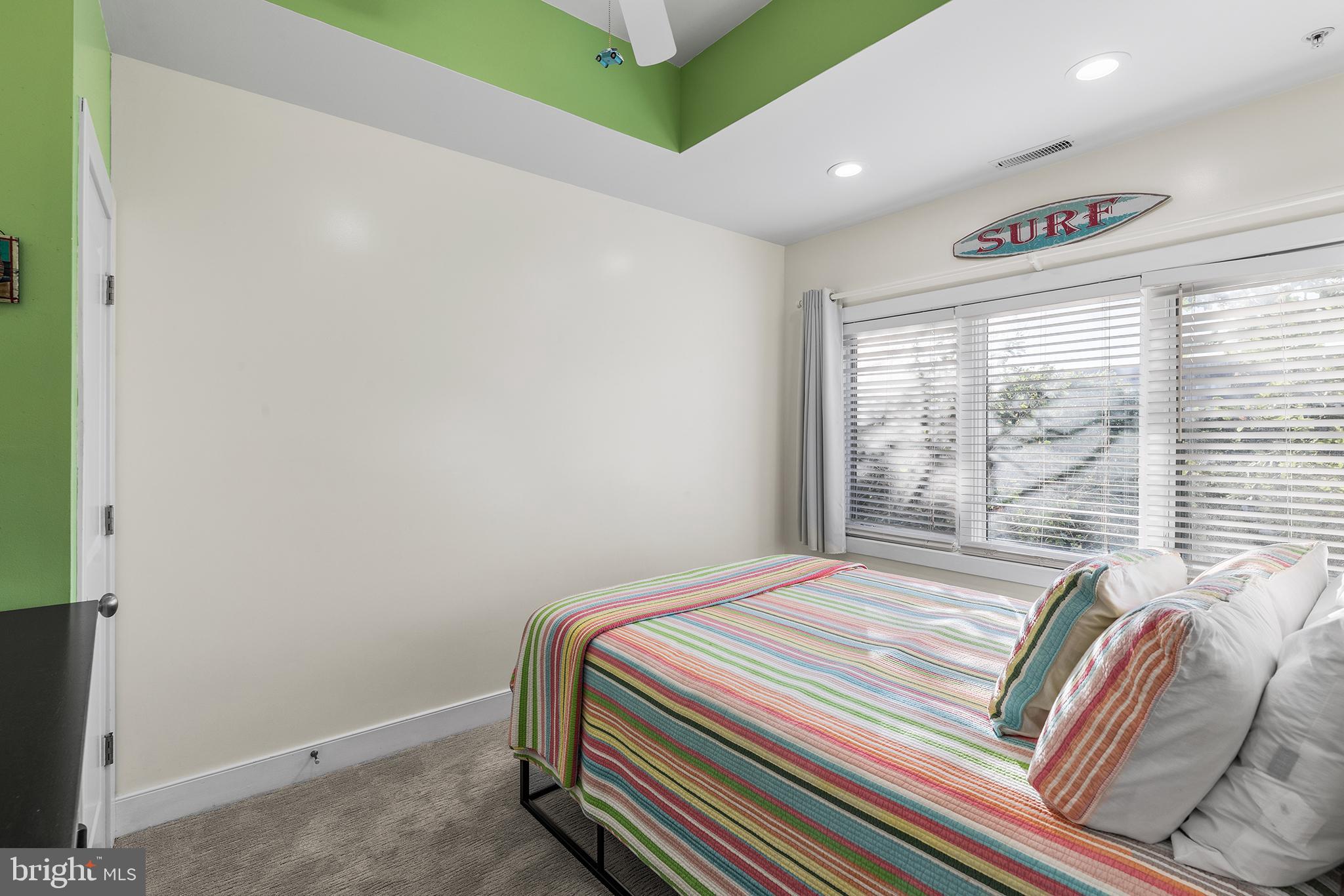 11 54TH STREET 203