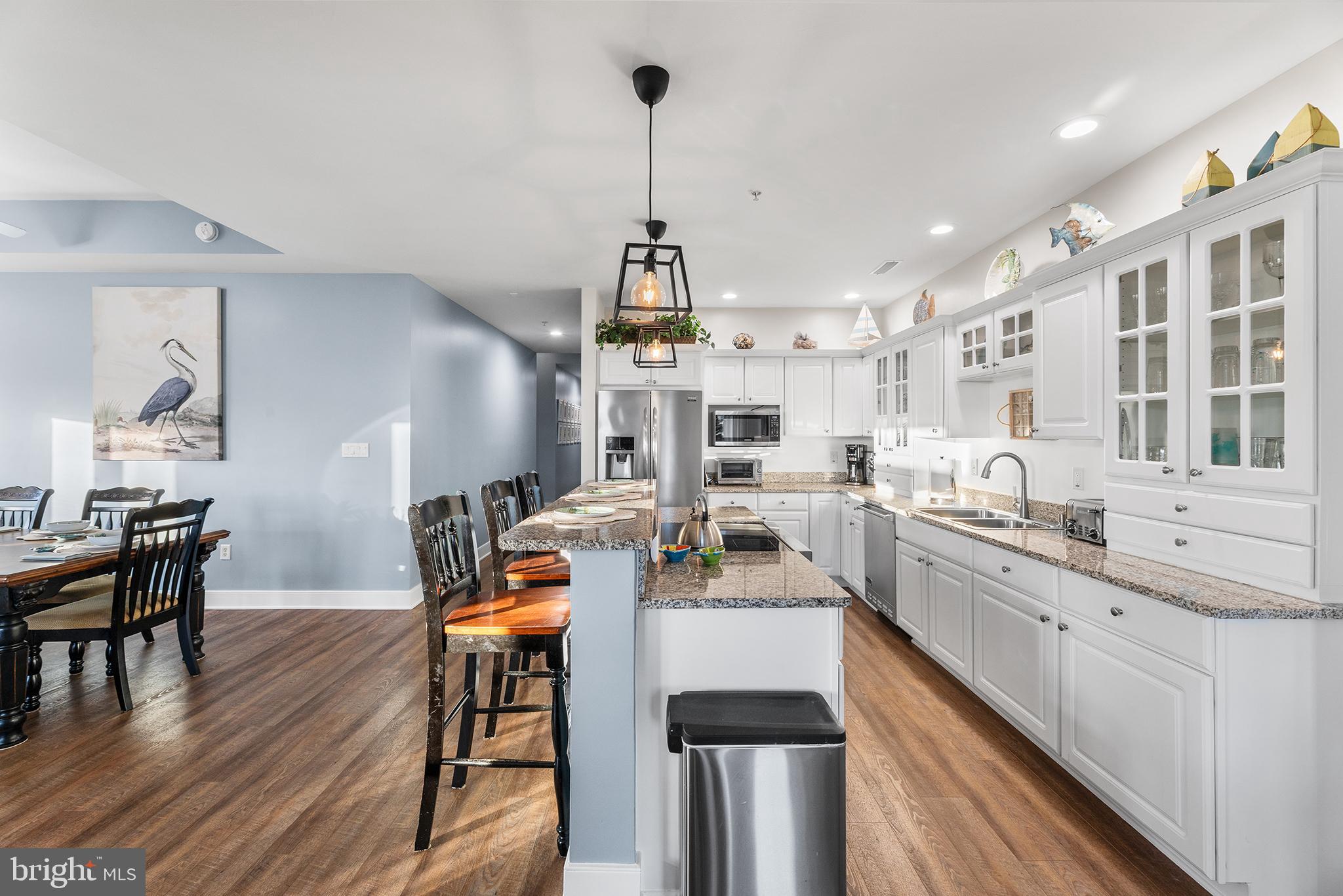 11 54TH STREET 203