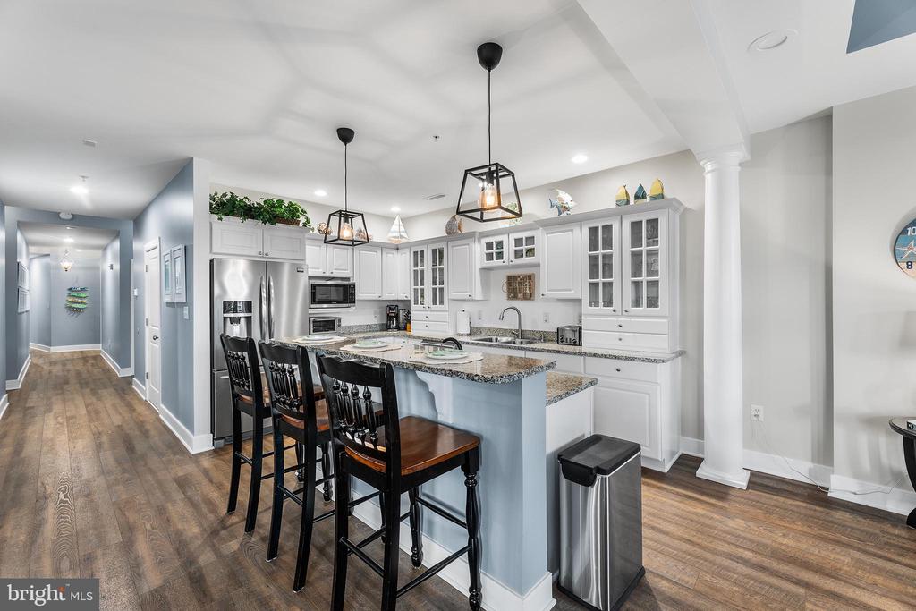 11 54TH STREET 203
