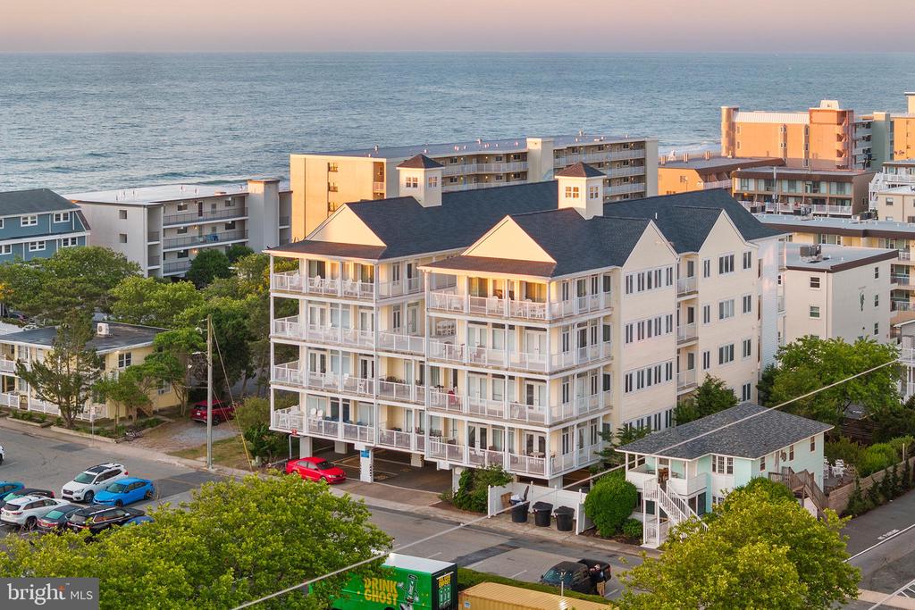 11 54TH STREET 203