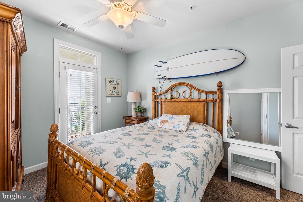 5 BEACH SIDE MEWS
