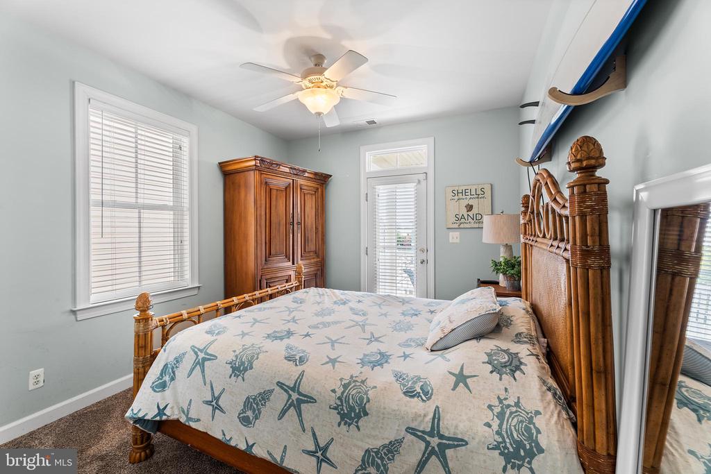 5 BEACH SIDE MEWS